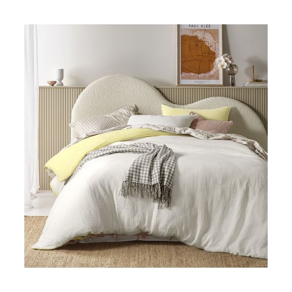 V107-5093331-200515-00 Hugo Butter White Reversible Coverlet - Image 1