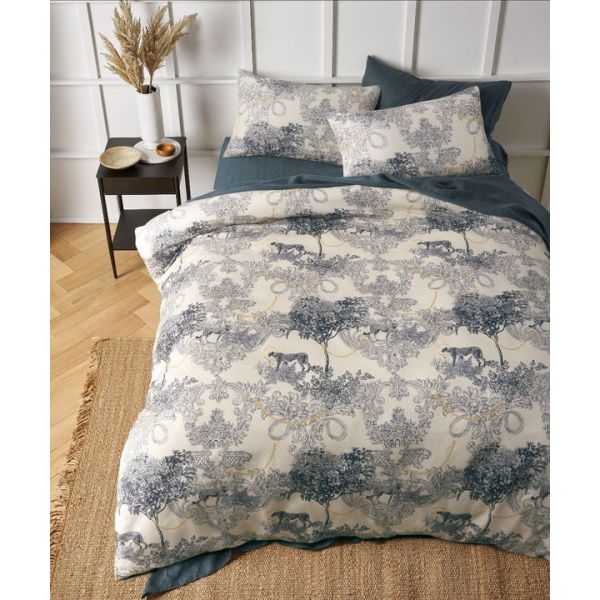 V107-5096110-200736-00 Matteo Printed Microfibre Quilt Cover Set by The Big Sleep King - Image 1