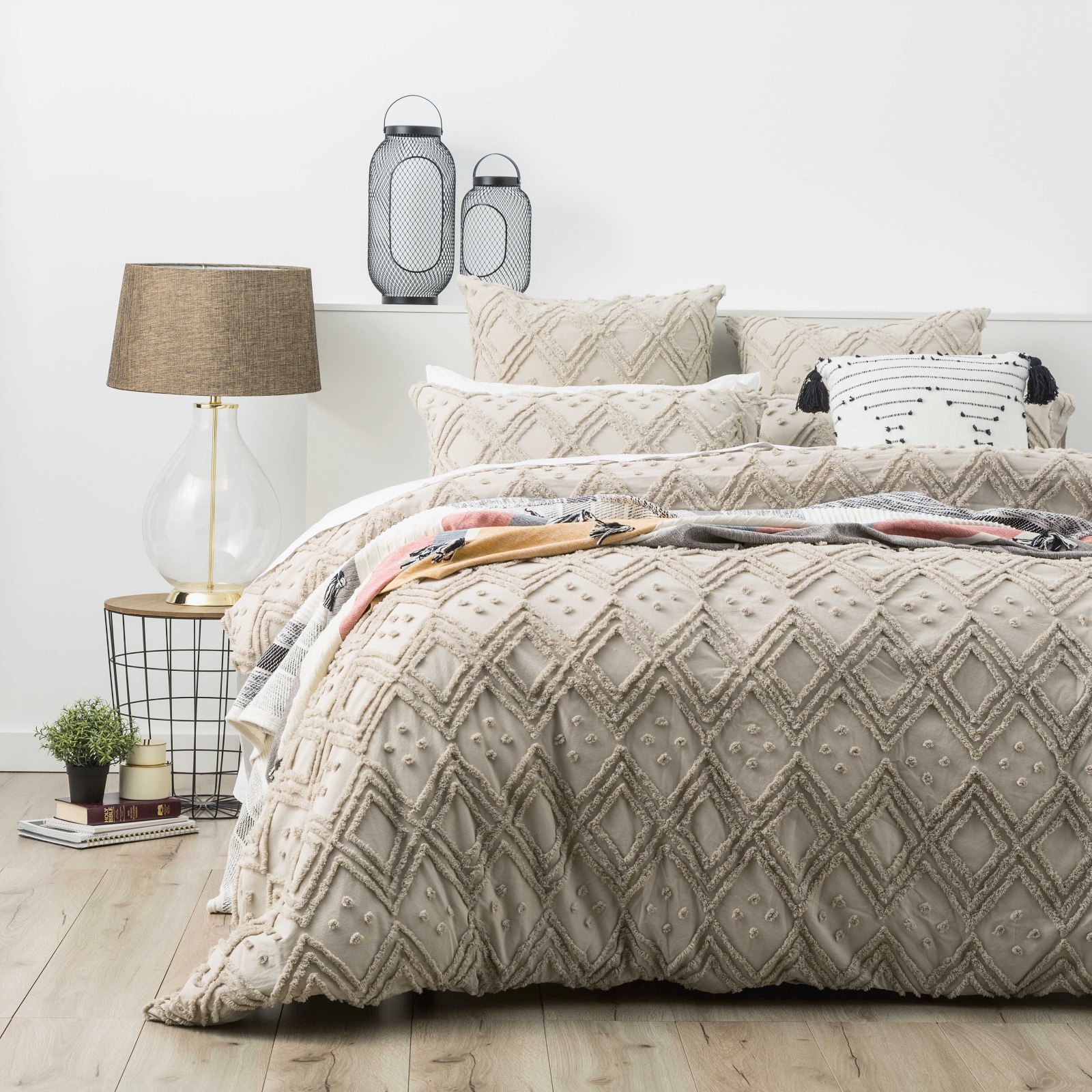 Medallion Cotton Vintage Washed Tufted Stone Quilt Cover Set by Park Avenue Super King
