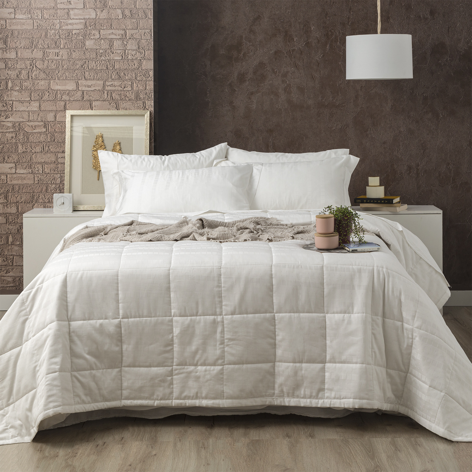 V107-SH320025-195341-00 Damask 500 TC Cotton Jacquard White Comforter Set by Ddecor Home Queen - Image 1