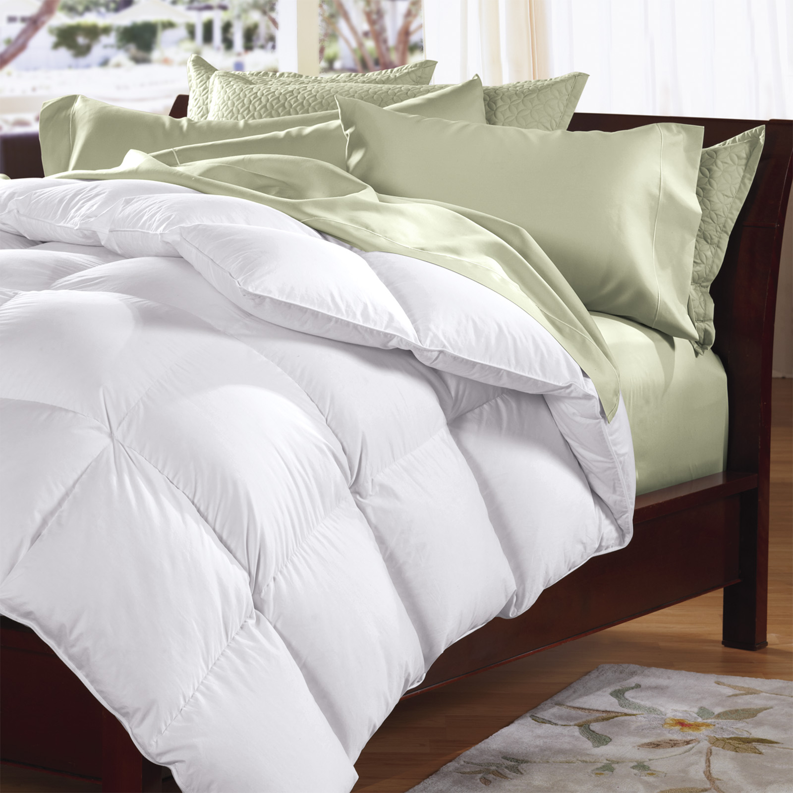 V107-SH322285-195902-00 550 GSM Bed Australian Pure Merino Wool Quilt by Renee Taylor Double - Image 1