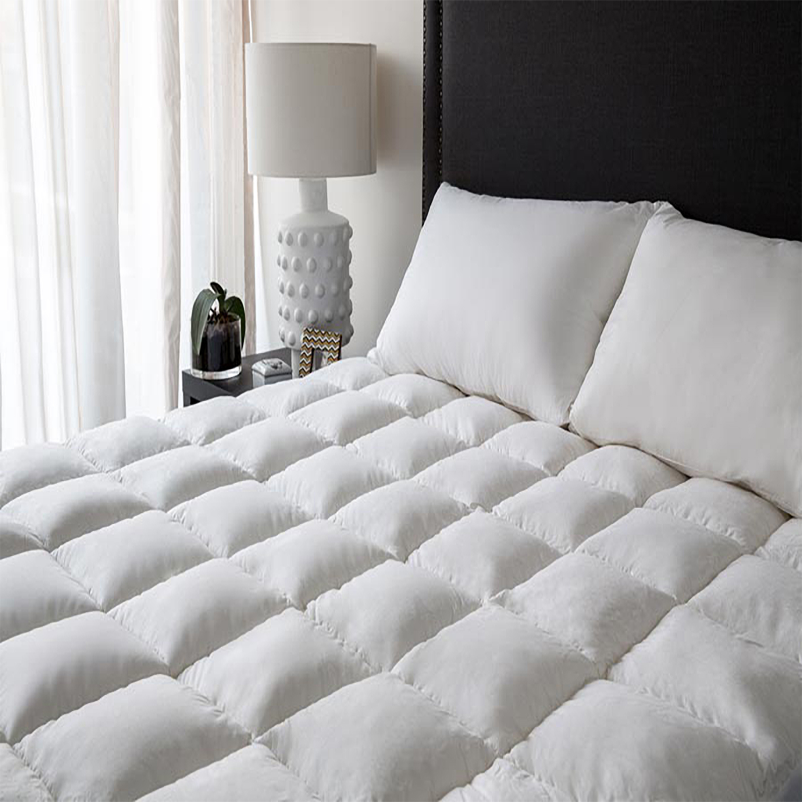 V107-SH323745-196437-00 Deluxe 1000 GSM High Loft Fully Fitted Mattress Topper by Renee Taylor Double - Image 1