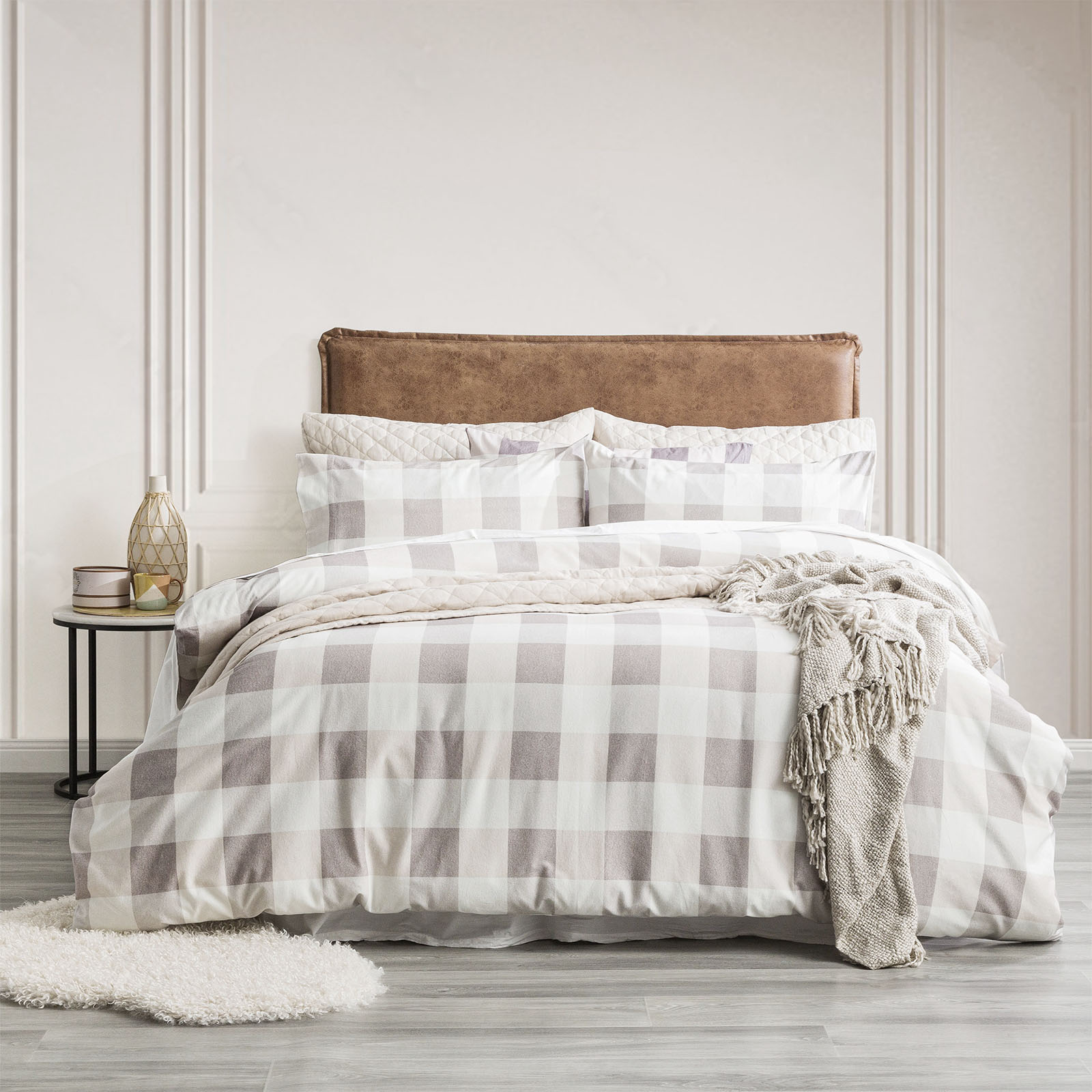 V107-SH324985-195975-00 Buffalo Checks 175 Gsm Egyptian Cotton Flannelette Quilt Cover Set by Park Avenue Queen - Image 1