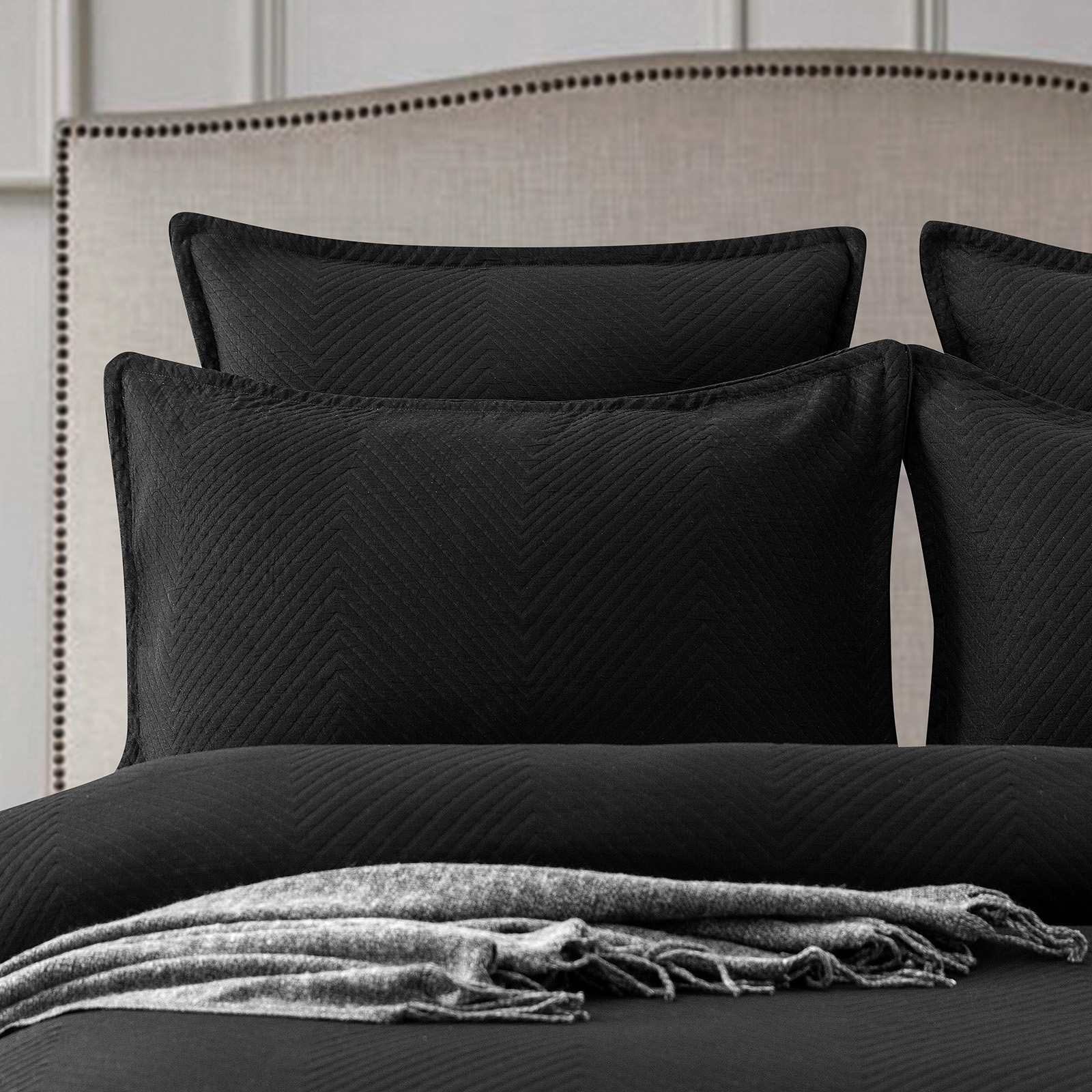 V107-SH326290-196912-00 Chevron Jacquard Black Quilt Cover Set by Renee Taylor Queen - Image 1