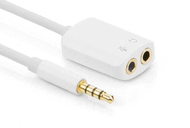 V28-ACBUGN10789-01_1_19 UGREEN 3.5mm Male to Dual 3.5mm FemaleHeadset Splitter White (10789) - Image 1