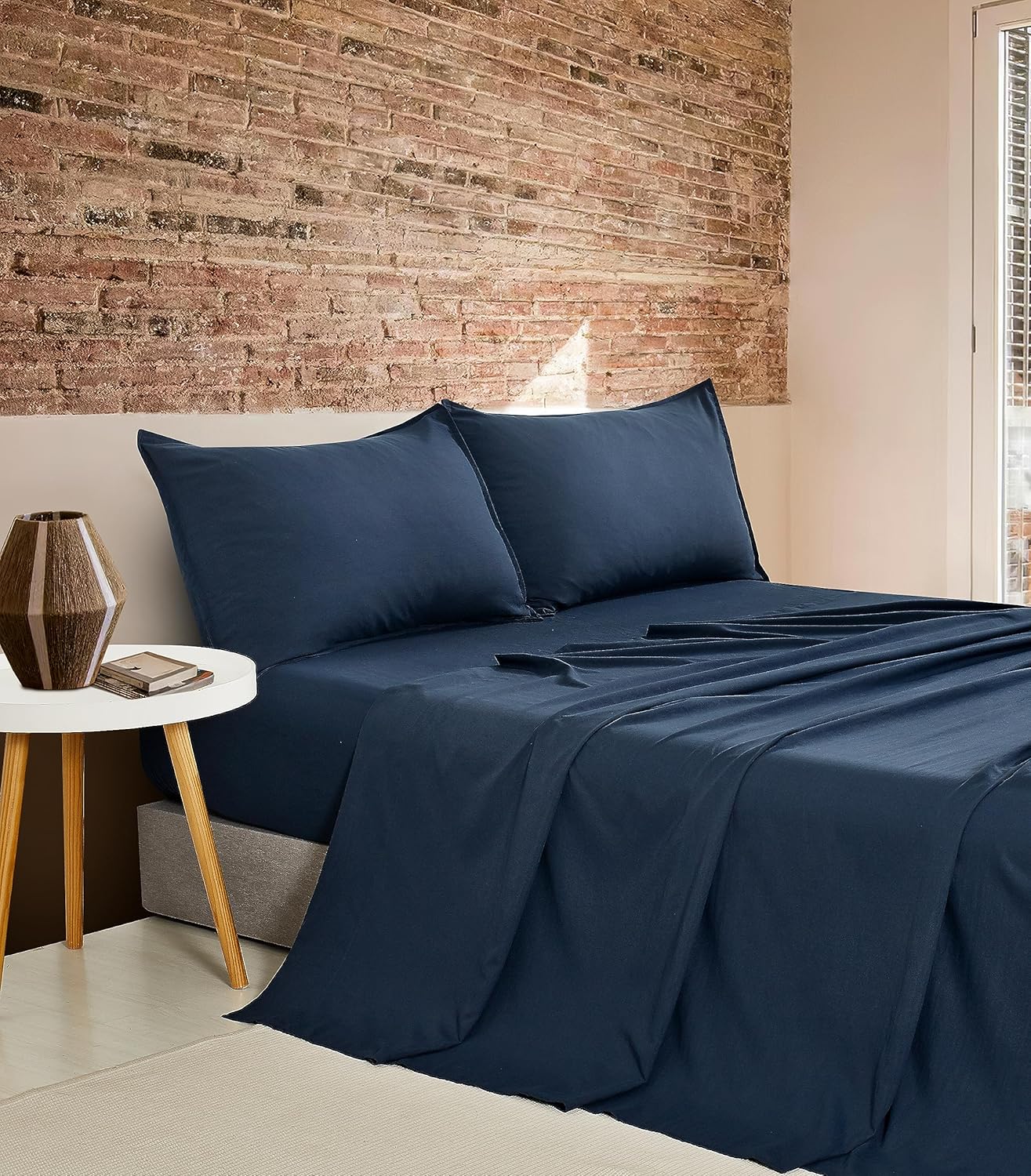 V439-DSSTNAVYWM-191274-00 Vintage Washed Microfibre Sheet Set with 2 Pillowcases - Navy - King - Image 1