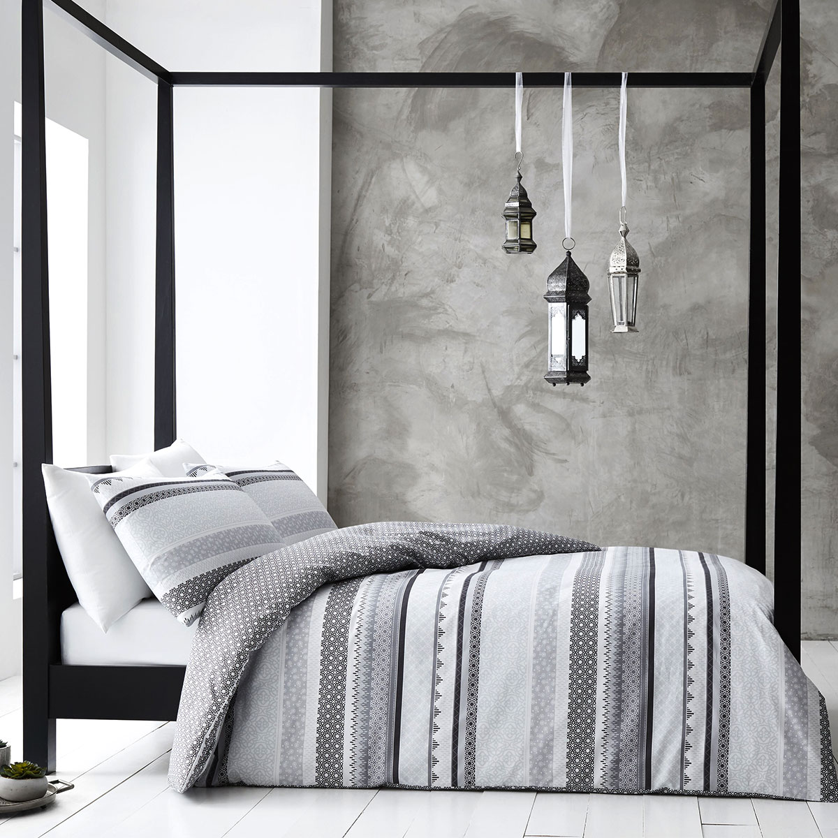 V442-ATX-QUILTCS-GABRIELLE-GREY-KI-202503121035-00 Gabrielle Grey Quilt Cover Set King - Image 1