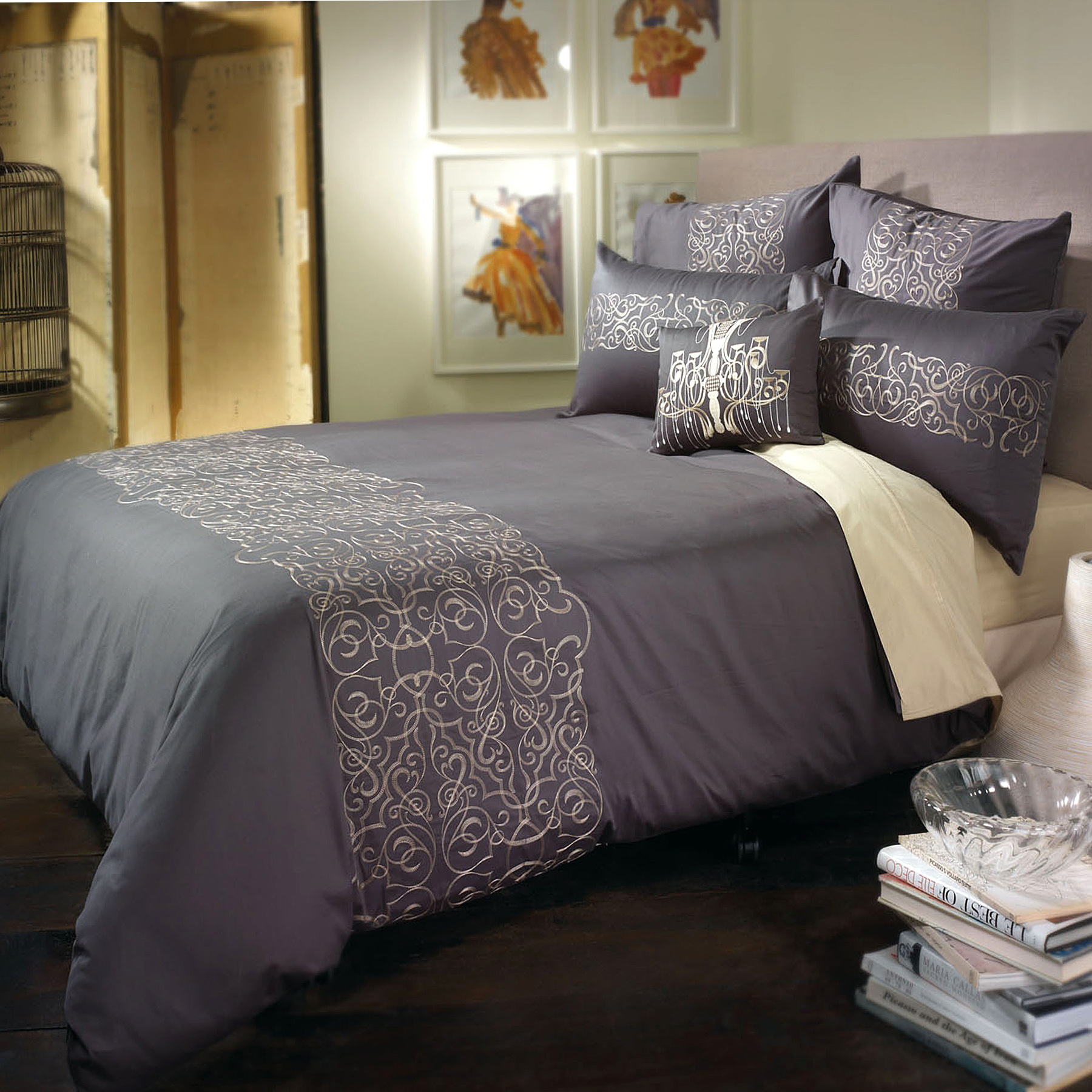 V442-BCA-QUILTCS-MADDOX-CHARCOAL-KI-202923-00 Bianca Maddox Charcoal Quilt Cover Set King - Image 1