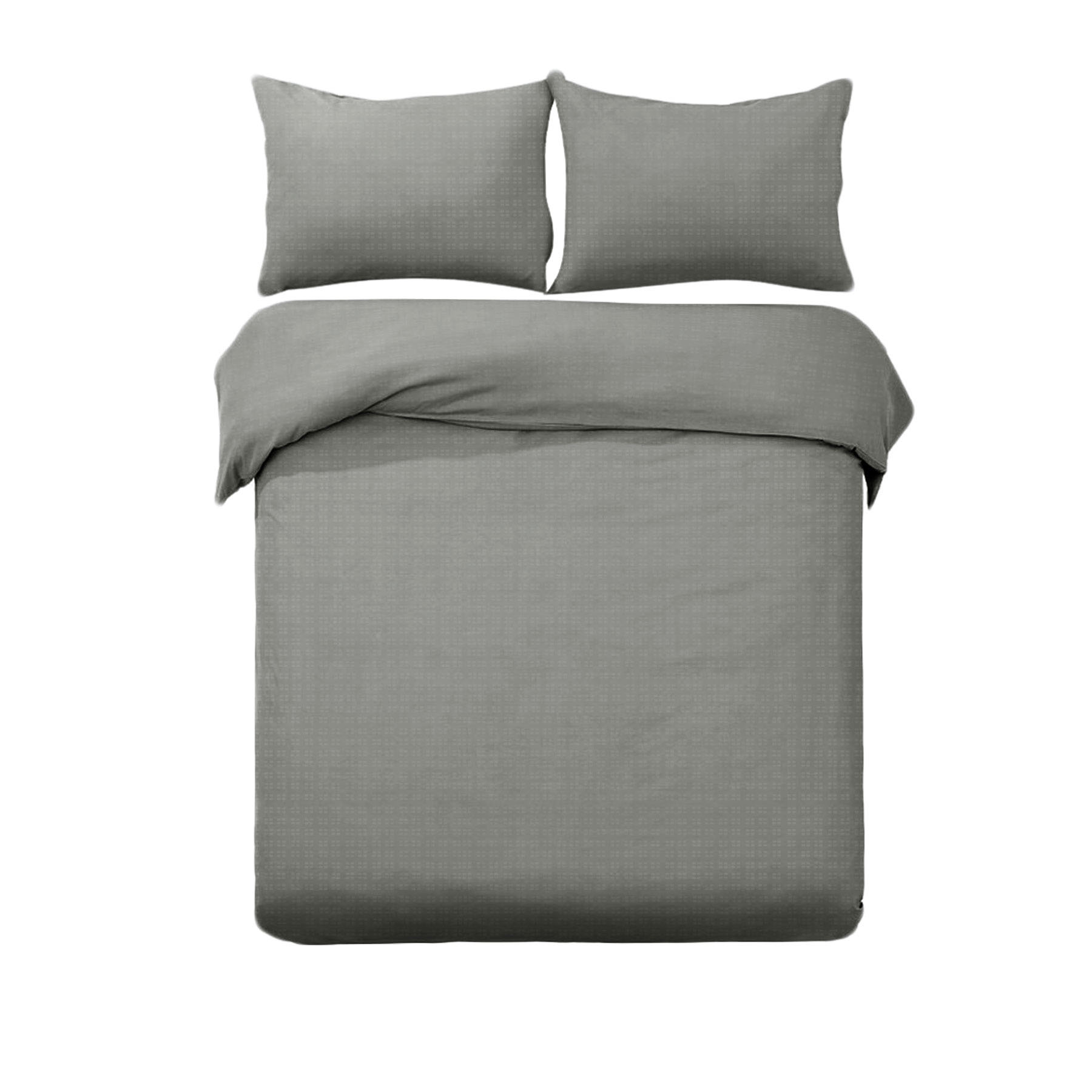 V442-GHT-QUILTCS-DENVEREMBOSSED-GREY-KI-104345-00 Designer Selection Denver Embossed Quilt Cover Set Grey King - Image 1