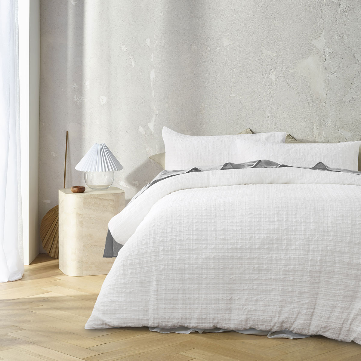 V442-HIN-QUILTCS-AUGUSTA-WHITE-KI-202502280905-00 Accessorize Augusta White Ruched Quilt Cover Set King - Image 1
