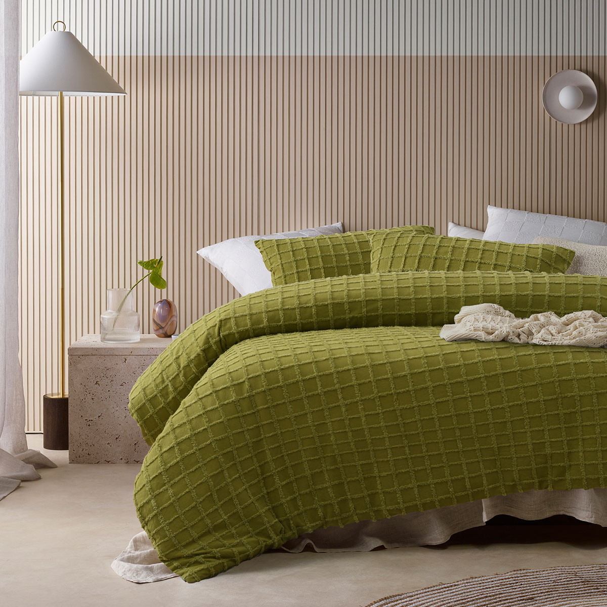 V442-HIN-QUILTCS-PARQUET-CACTIGREEN-SB-195471-00 Vintage Design Homewares Parquet Cacti Green Polyester Cotton Quilt Cover Set Single - Image 1