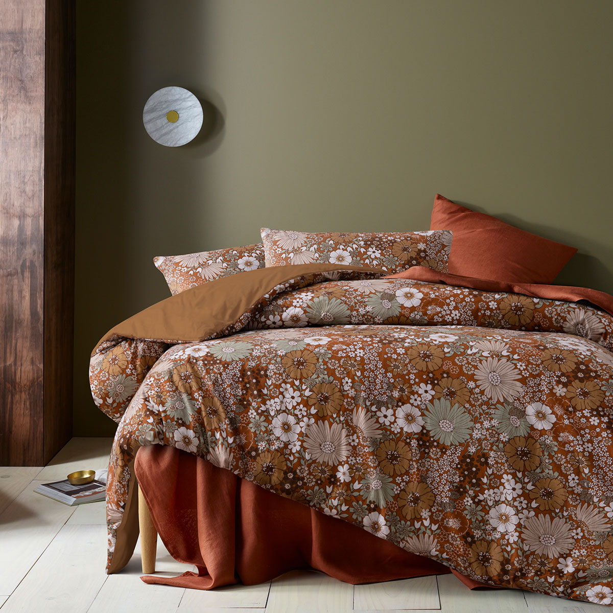 V442-HIN-QUILTCS-RAINBOWGARDEN-AUTUMN-KI-197085-00 Accessorize Rainbow Garden Autumn Washed Cotton Quilt Cover Set King - Image 1