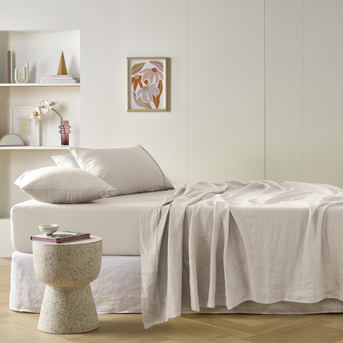 V442-HIN-SHEETS-FRENCHLINEN-NATURAL-KI-150554-00 Vintage Design Homewares Natural French Linen Sheet Set King - Image 1