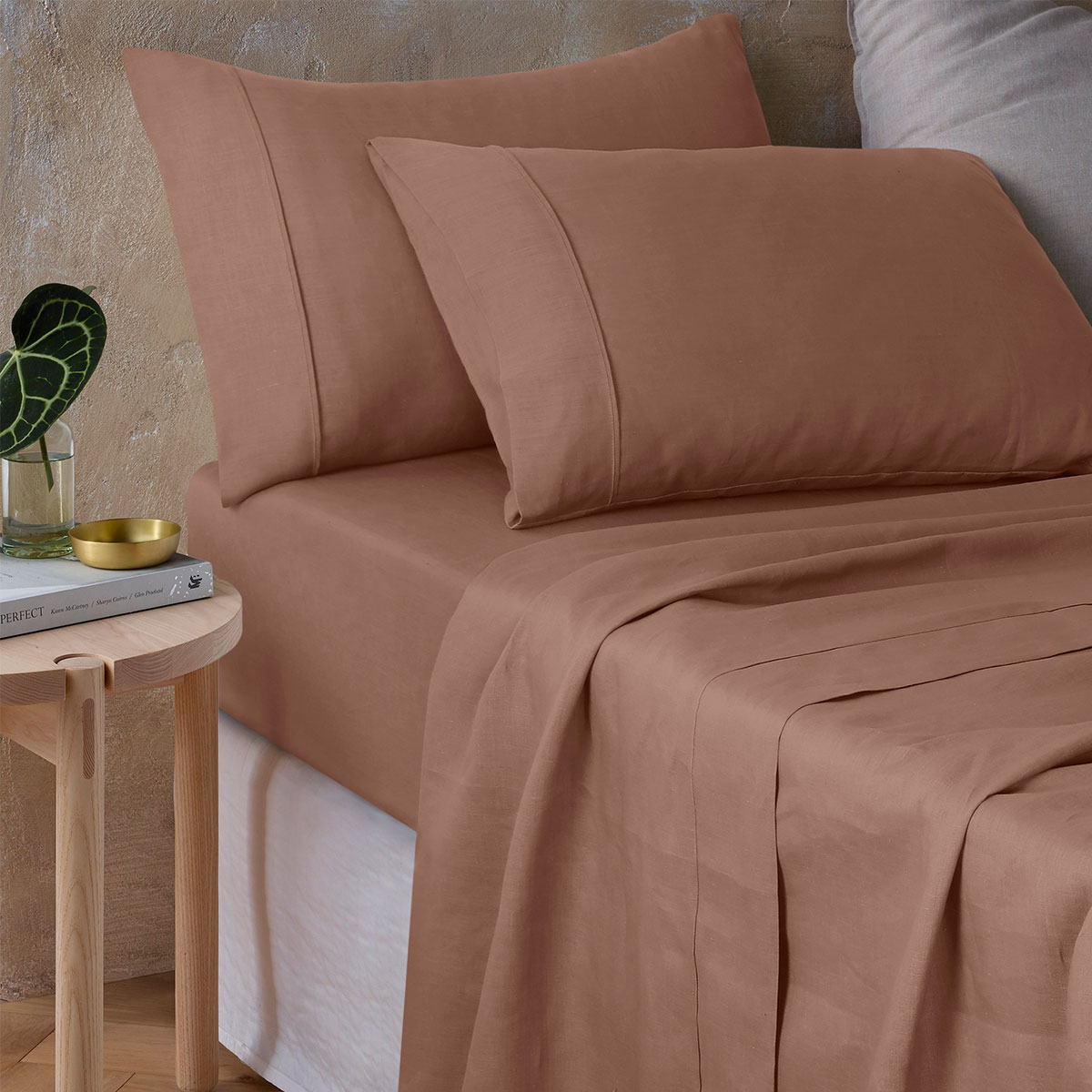 V442-HIN-SHEETS-HEMP-HAZELNUT-KI-83475-00 Vintage Design Homewares Hazelnut 100% Hemp Sheet Set King - Image 1