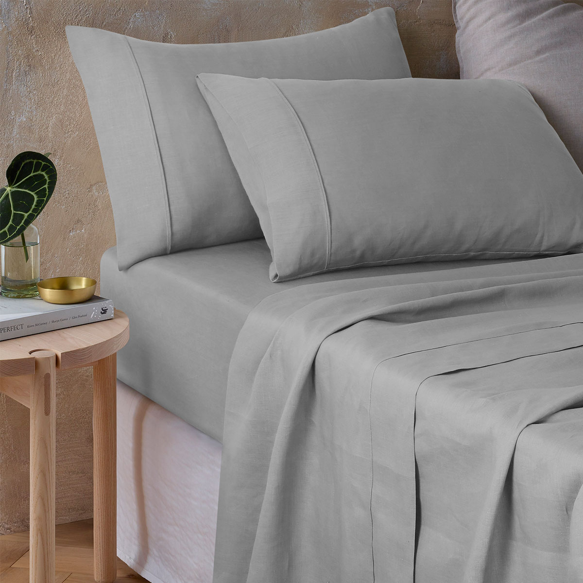 V442-HIN-SHEETS-HEMP-SILVER-KI-83501-00 Vintage Design Homewares Silver 100% Hemp Sheet Set King - Image 1