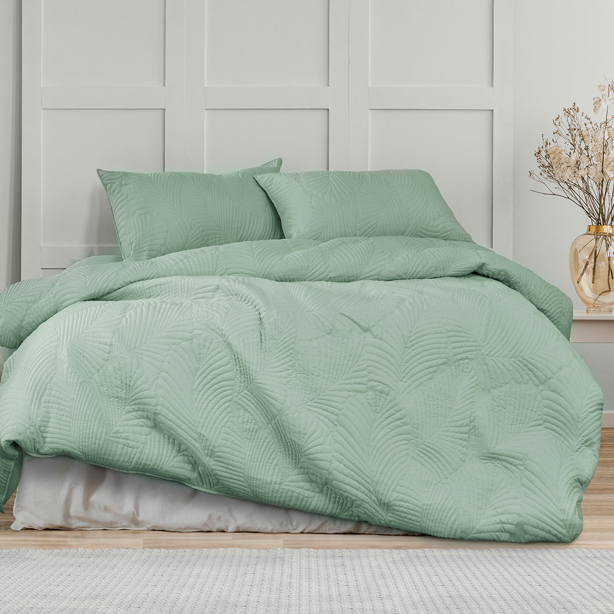 V442-INT-QUILTCS-MOLLYPALM-GREEN-QS-144527-00 Ardor Molly Palm Green Quilted Quilt Cover Set Queen - Image 1