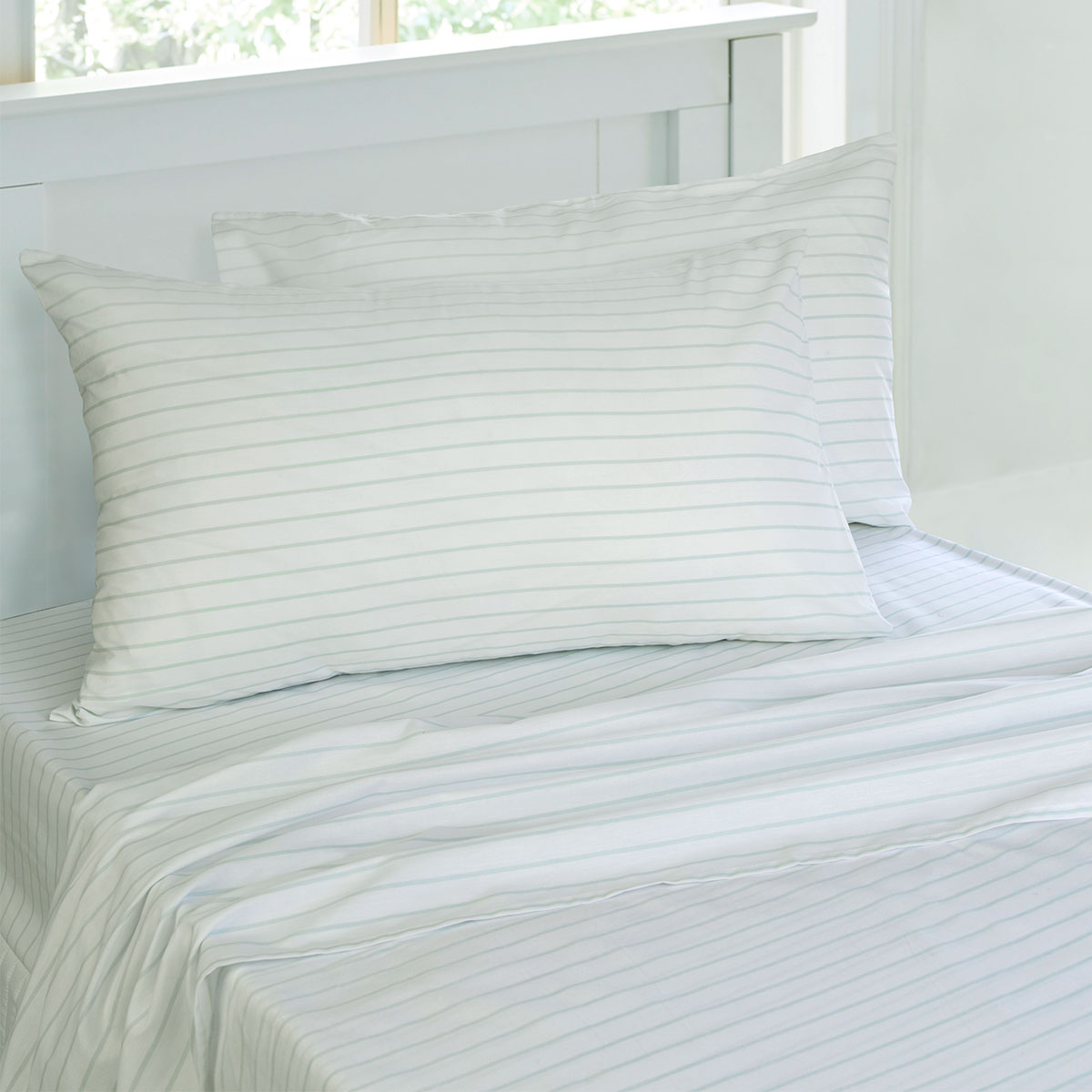 V442-INT-SHEETS-STRIPED-CHAMBRAY-DS-143809-00 Jelly Bean Kids Striped Sheet Set Chambray Double - Image 1