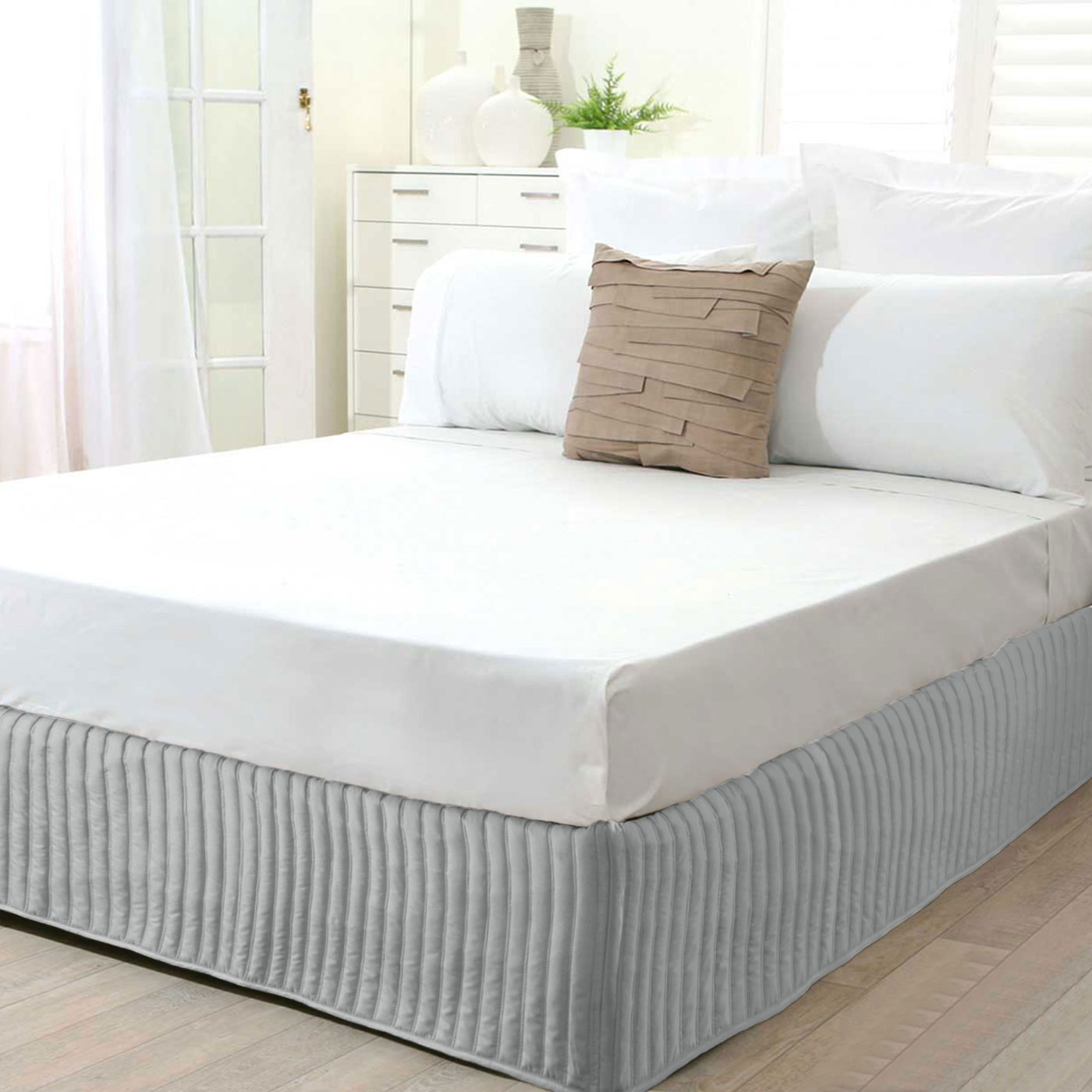 V442-INT-VALANCE-QUILTED-SILVER-DS-202914-00 Ardor Quilted Valance Silver DOUBLE - Image 1
