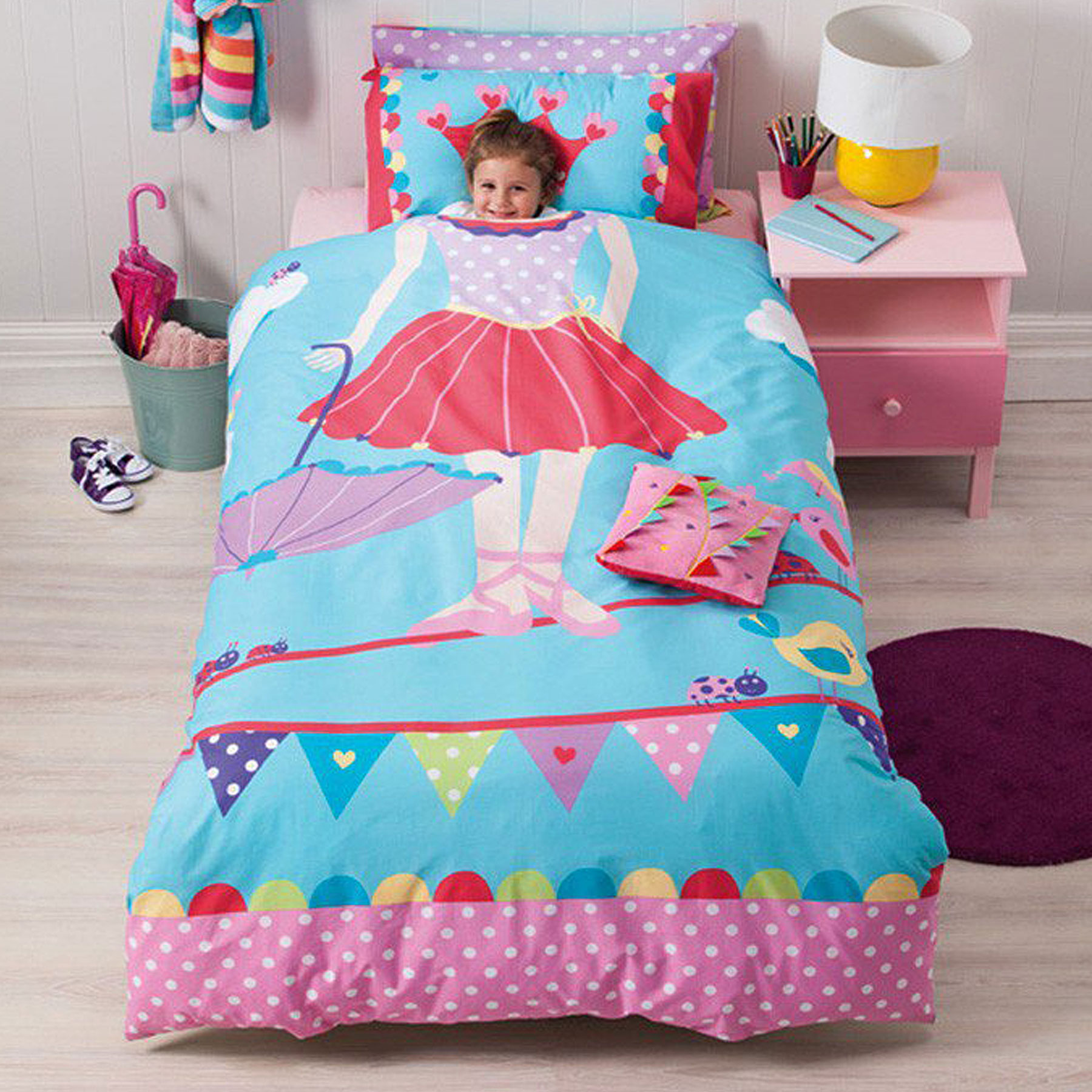 V442-LDE-QUILTCS-TABITHATIGHTROPE-MULTI-DS-77817-00 Cubby House Reversible Tabitha Tightrope Quilt Cover Set Double - Image 1
