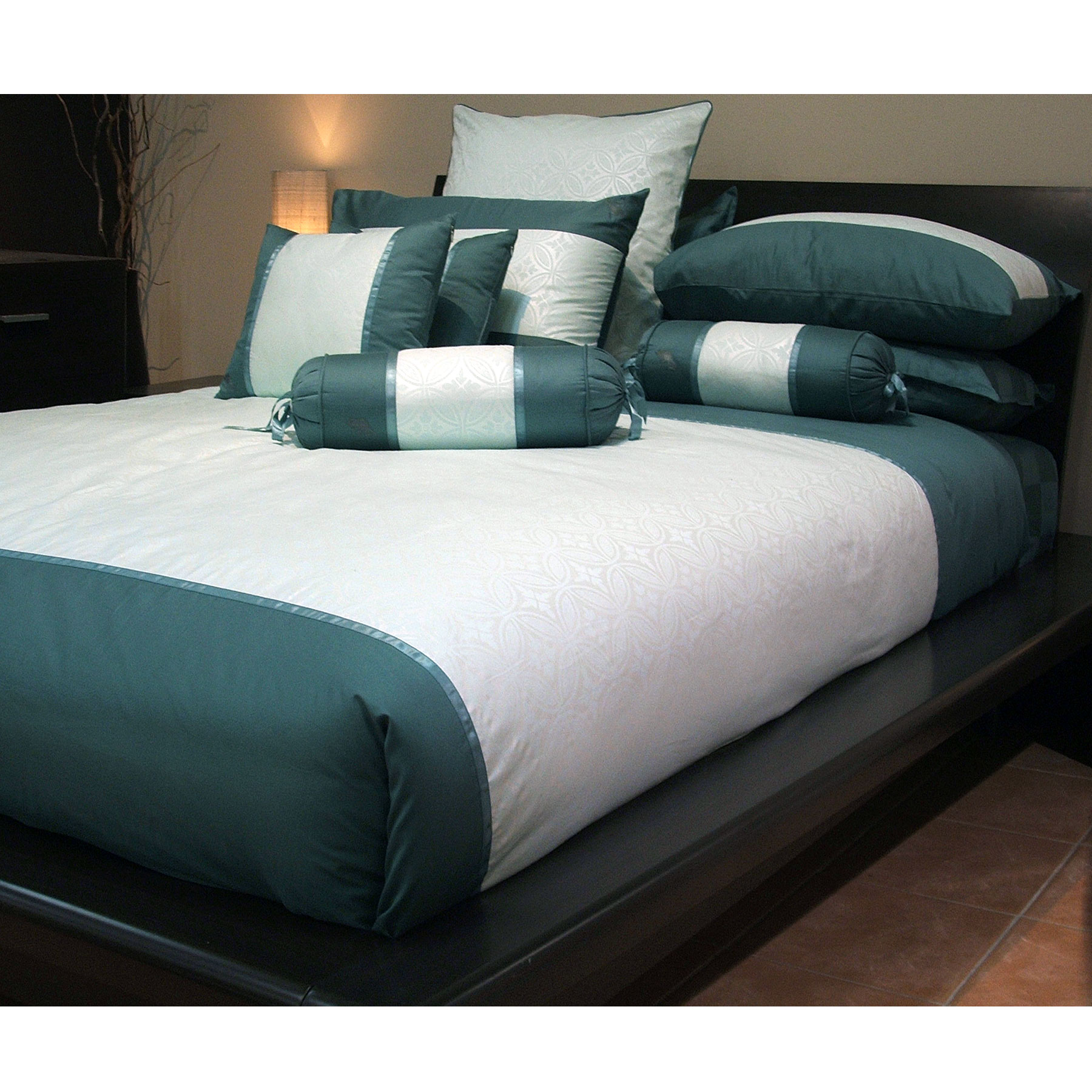 V442-ORS-QUILTCS-PETRA-AQUA-KI-208801-00 Orient Sense Petra Quilt Cover Set - King - Image 1