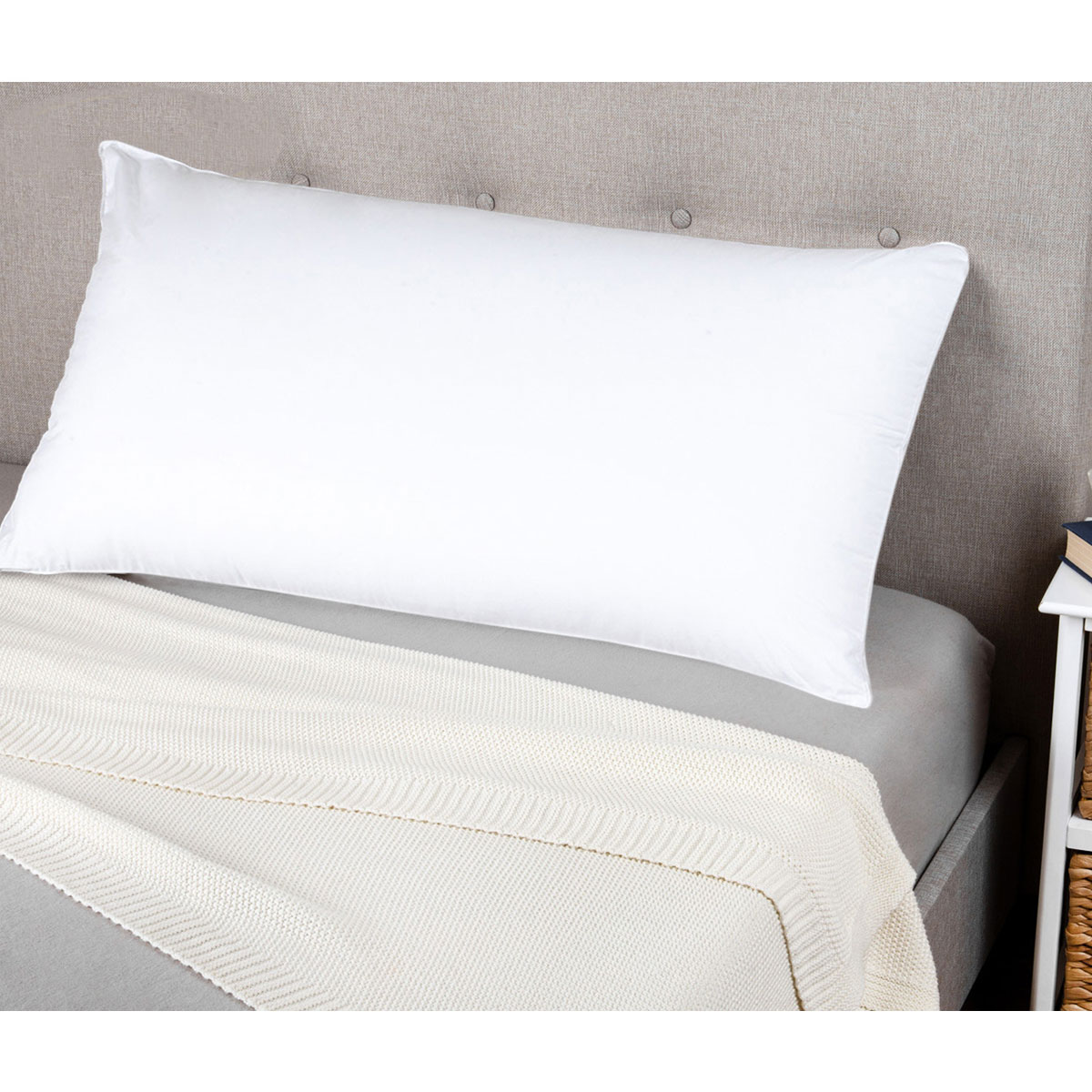 V442-WAM-PILLOW-HEAVENLYDREAM-WHITE-KI-204777-00 Heavenly Dream Cotton Cover King Pillow 90 x 50cm by Jason - Image 1