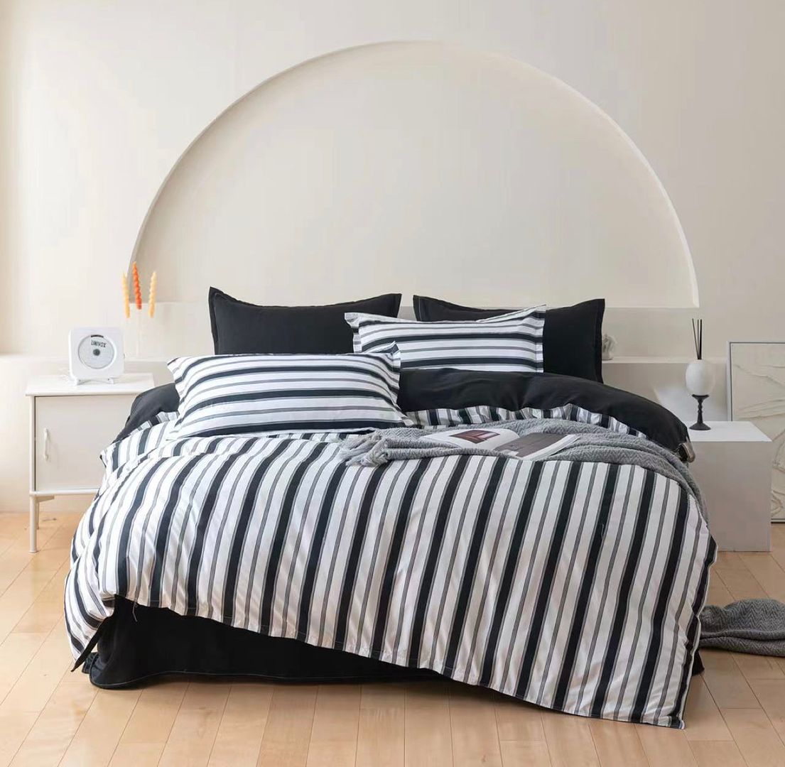 V493-MQ-475-150853-00 Ascar Striped Quilt Cover Set - Queen Size - Image 1
