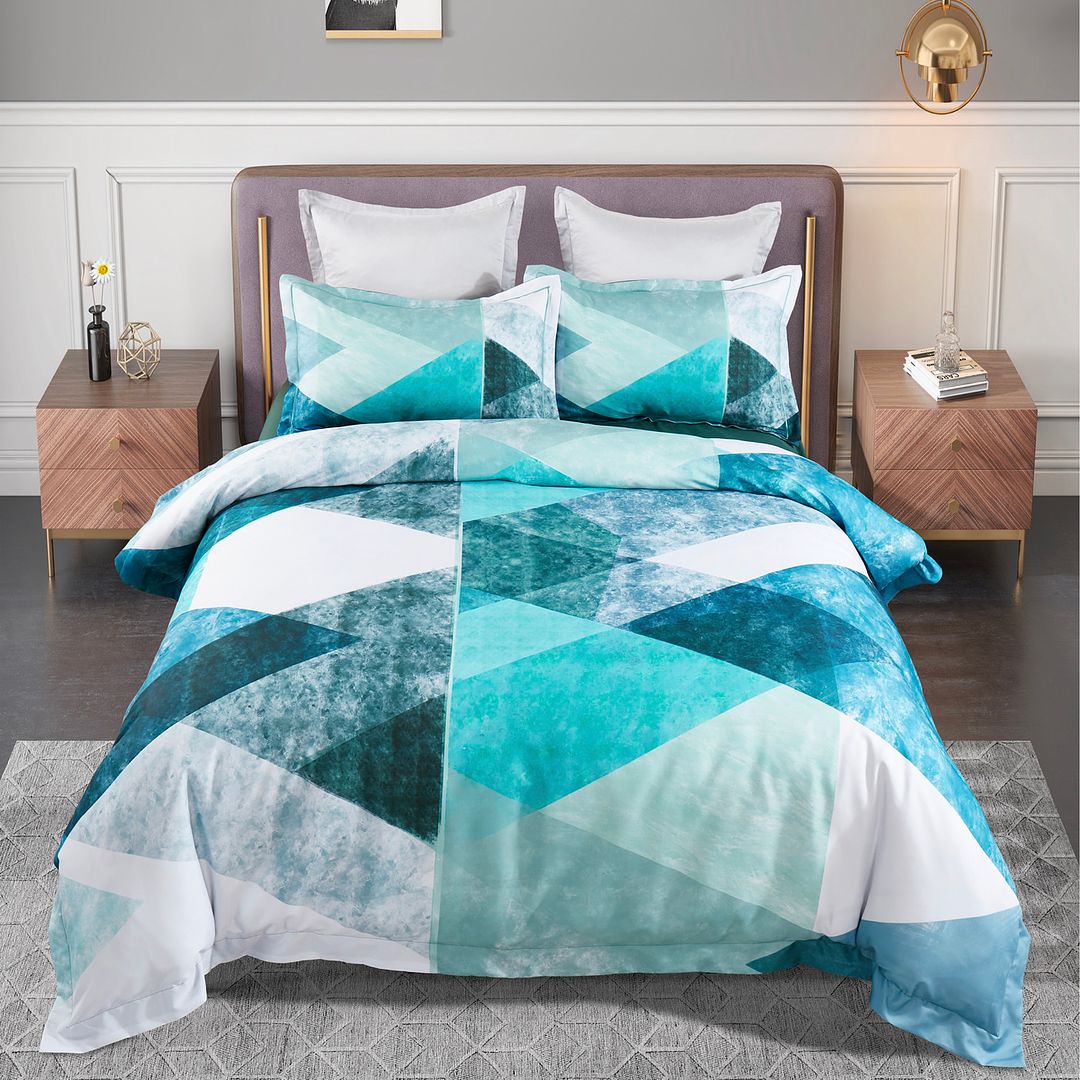 V493-SM-K-23-150830-00 Takashi Quilt Cover Set - King Size - Image 1