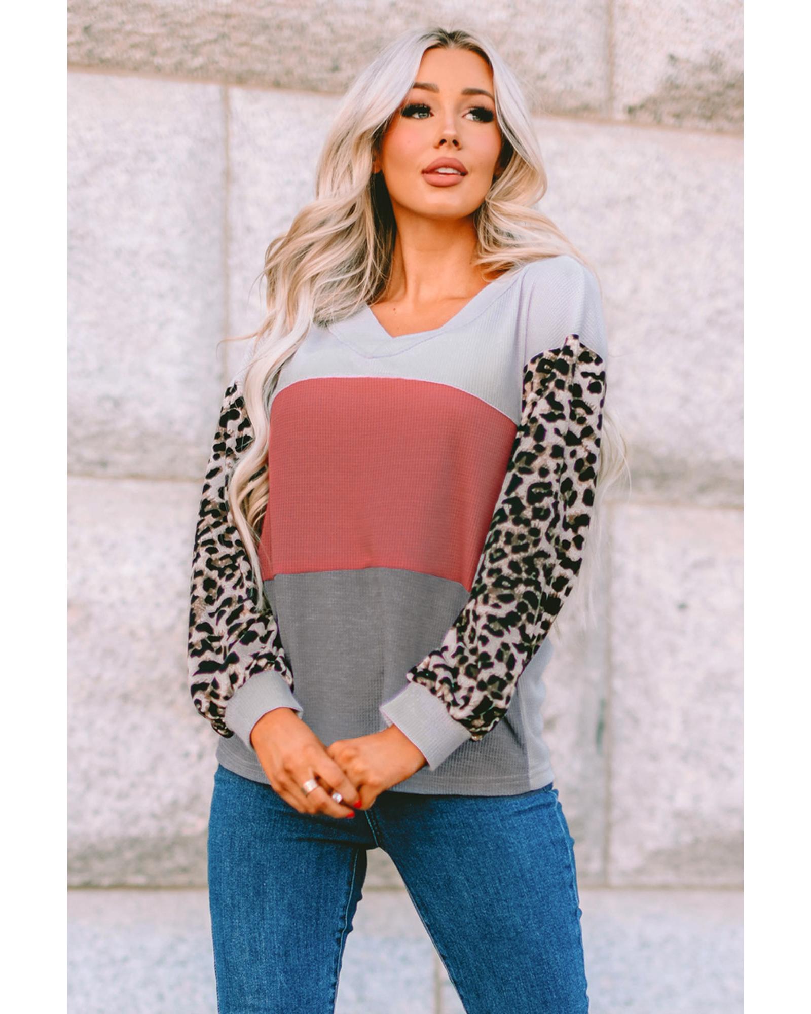 V539-AZEXDC25115978-3-XL-202508251655-00 Azura Exchange Leopard Contrast Sleeve Colorblock Waffle Knit Top - XL - Image 1