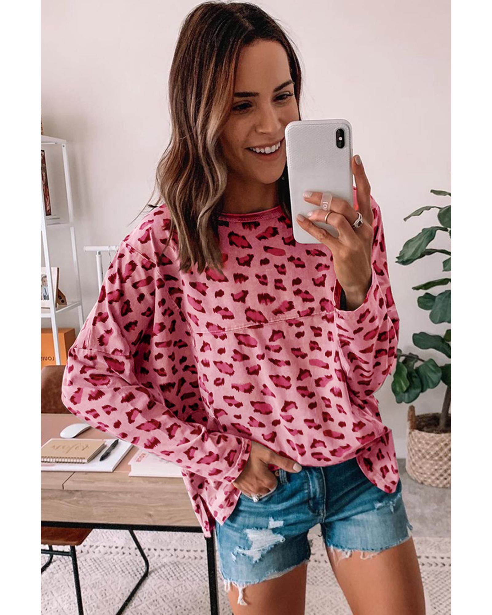V539-AZEXDC25122238-10-S-202508290735-00 Azura Exchange Animal Print Stitching Long Sleeve Top - S - Image 1