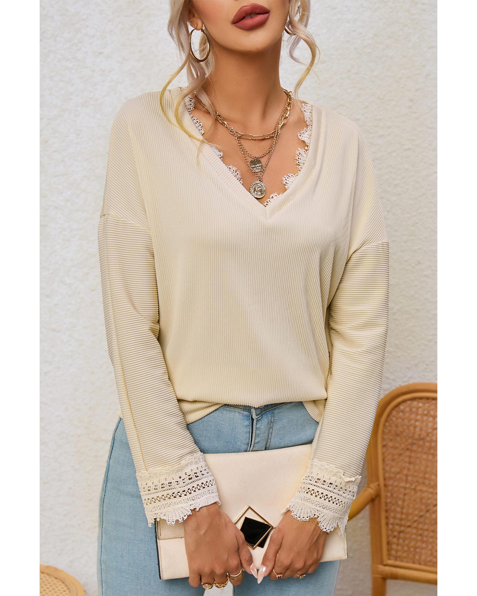 V539-AZEXDC25122653-18-S-202508260355-00 Azura Exchange Lace Trim V Neck Long Sleeve Top - S - Image 1