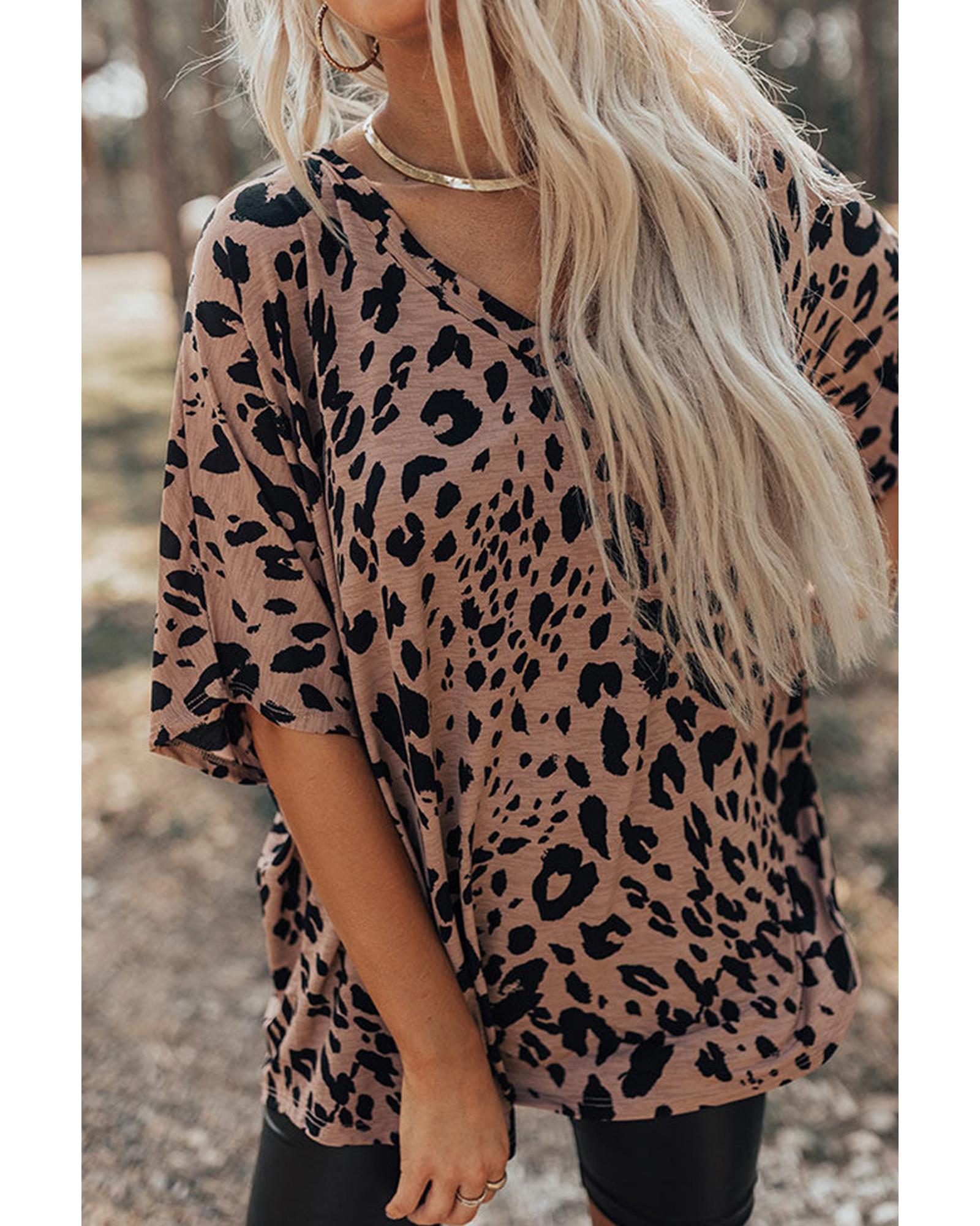 V539-AZEXDC25223695-P1720-L-202508270850-00 Brown Leopard Print V Neck Half Sleeve Oversized Tee - L - Image 1