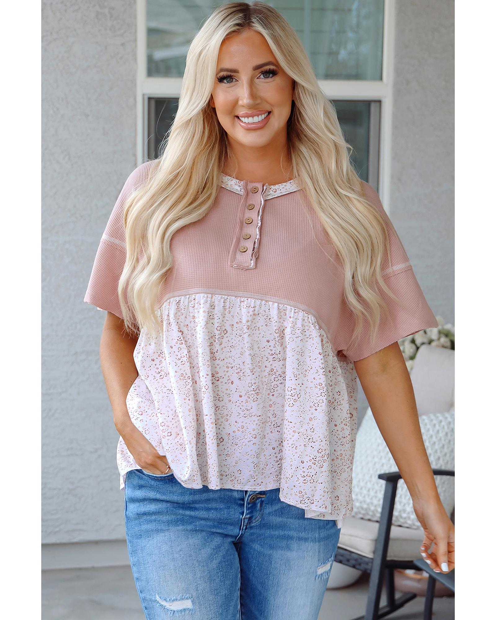 V539-AZEXDC25223798-P1020-XL-202508270450-00 Pink Waffle Floral Patchwork Exposed Seam Detail Short Sleeve Top - XL - Image 1
