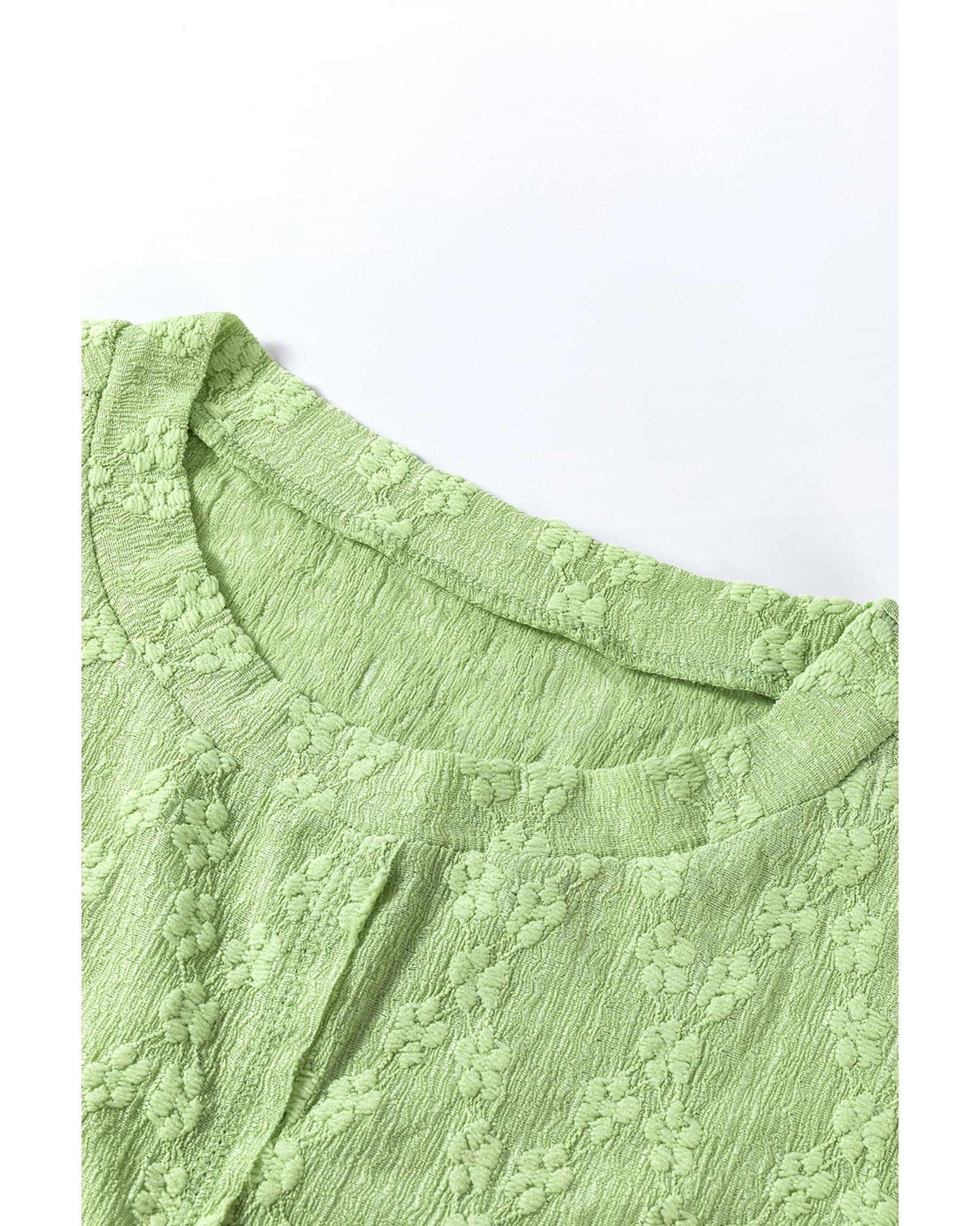 V539-AZEXDC25317437-P809-M-202508300550-00 Light Green Solid Color Textured Side Split Crew Neck Blouse - M - Image 1