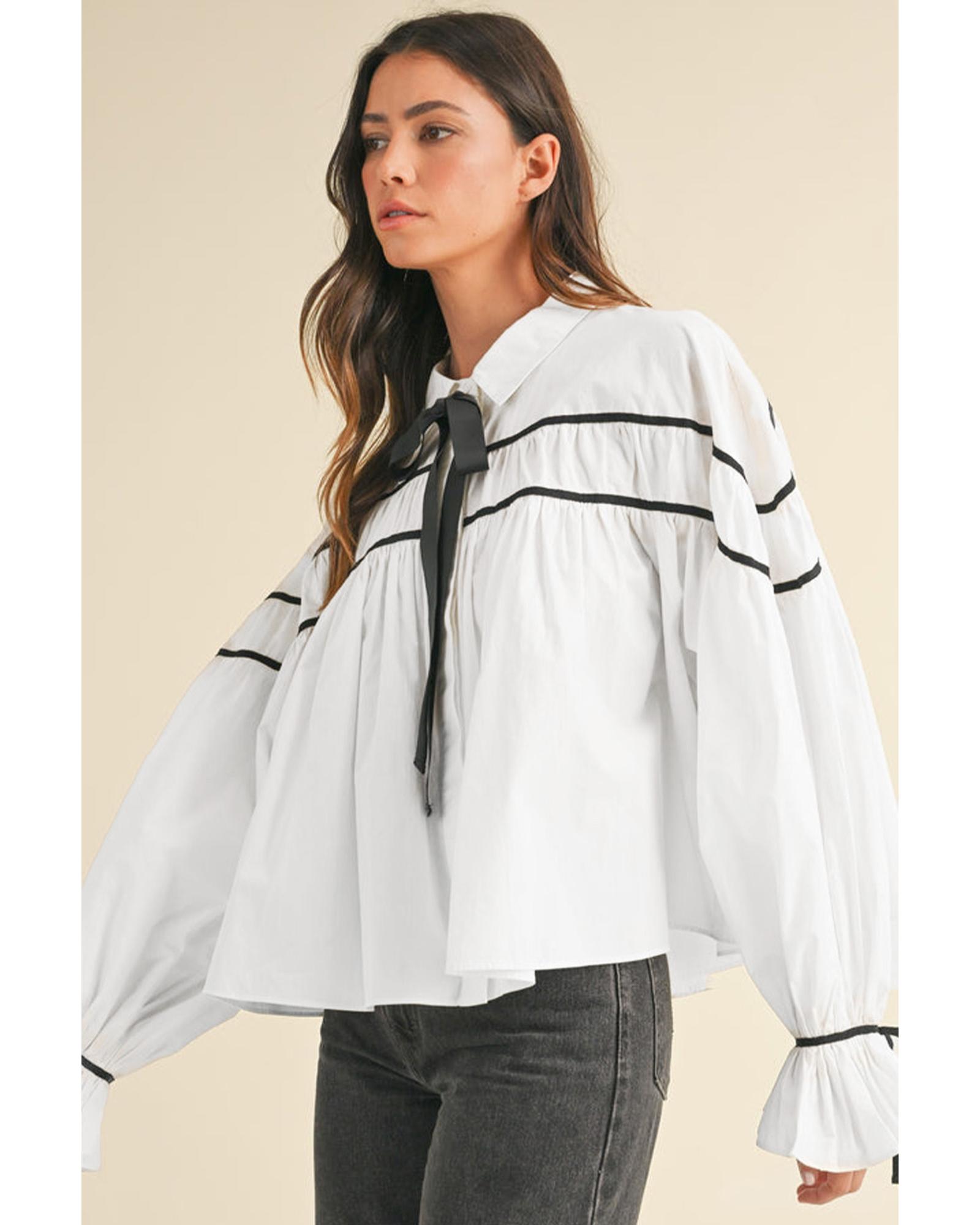 V539-AZEXDC2555773-P101-L-202508292040-00 White Black Pipping Ribbon Bowtie Collared Ruffled Puff Sleeve Shirt - L - Image 1