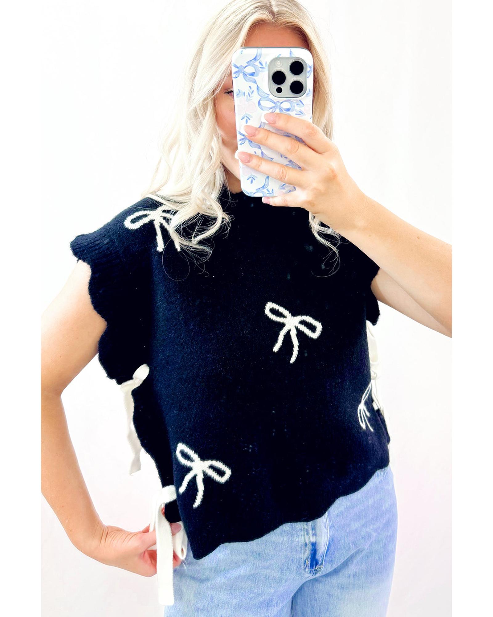 V539-AZEXDC277700-P2-M-202508300035-00 Black Bow Print Side Ties Scalloped Hem Sweater T Shirt - M - Image 1