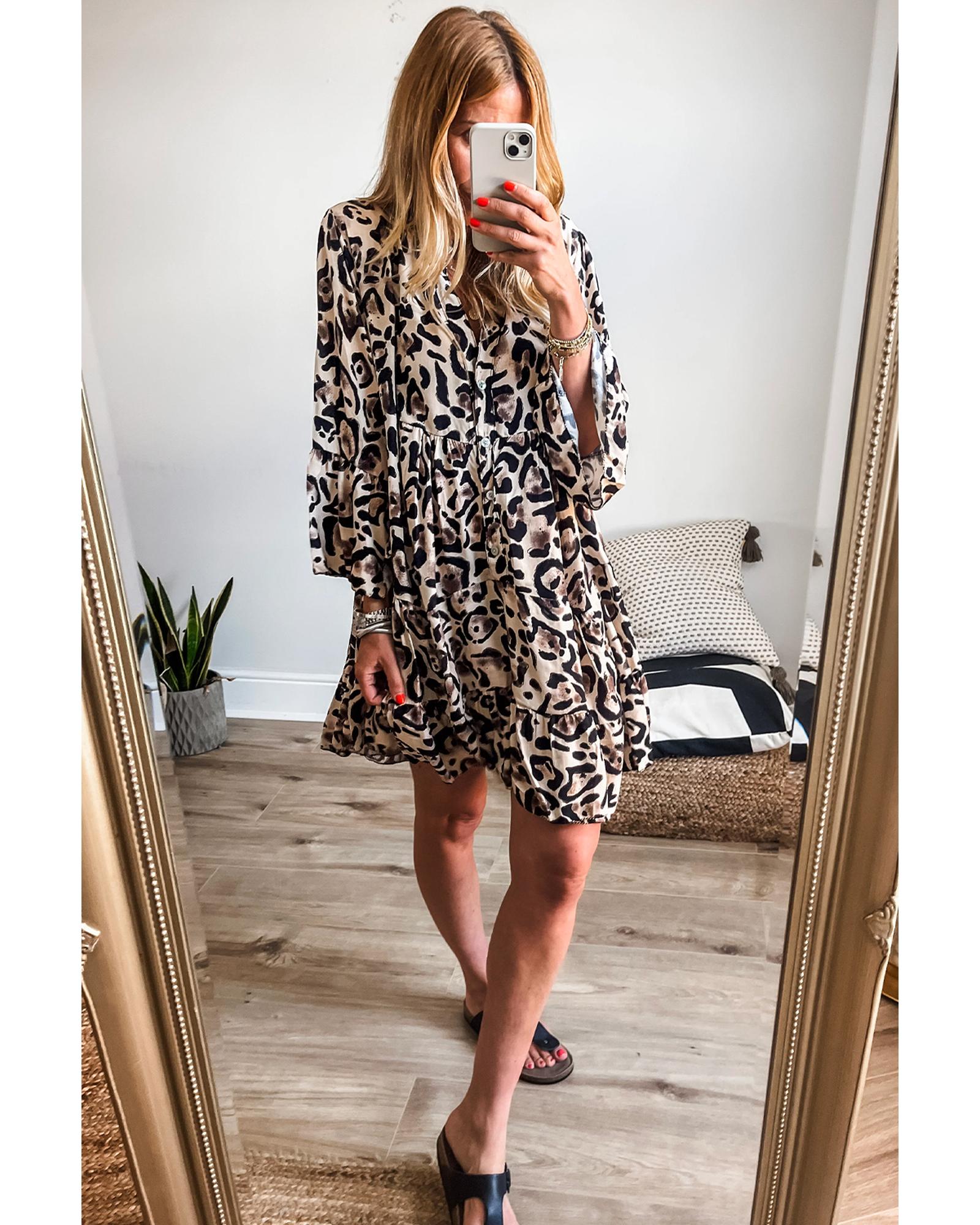 V539-AZEXDC6121819-P220-M-202508300020-00 Black Leopard Print Buttoned Front 3/4 Sleeve Tiered Ruffled Hem Dress - M - Image 1