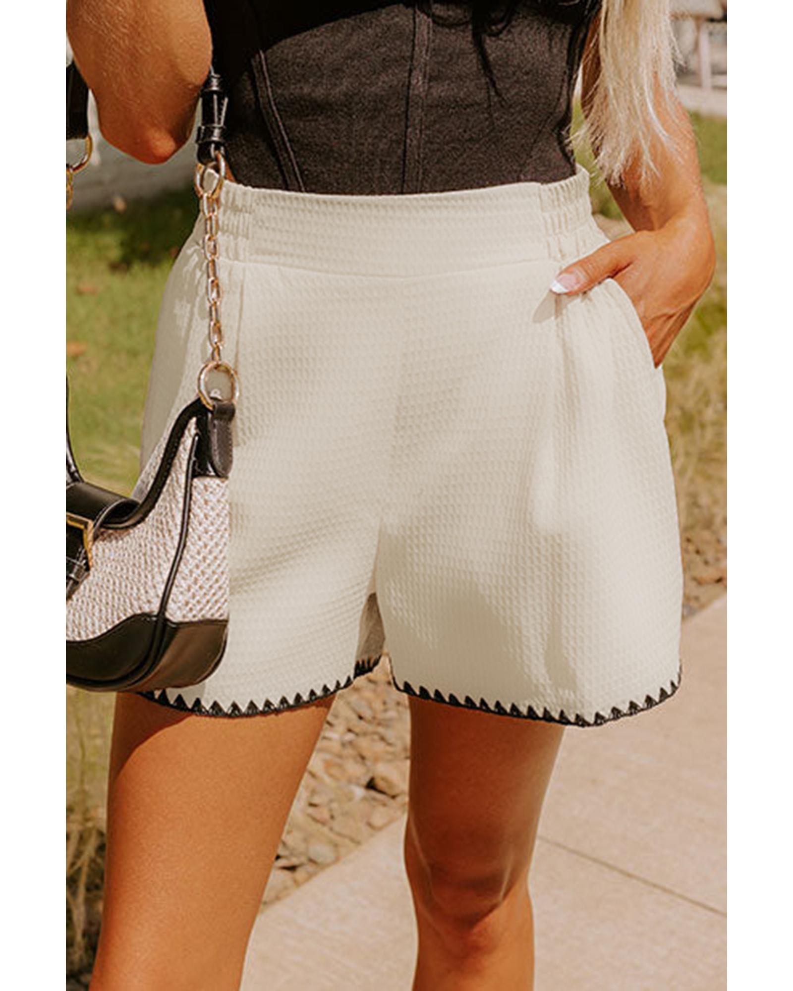 V539-AZEXDC731986-P101-L-202508300855-00 White Waffle Texture Contrast Ricrac Hemline Casual Shorts - L - Image 1