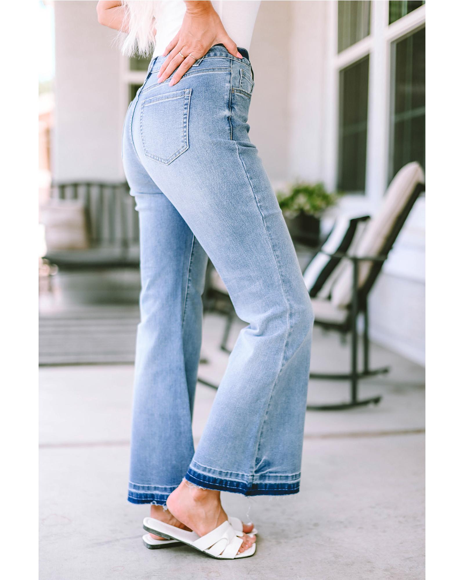 V539-AZEXDC7873811-4-10-202508262145-00 Azura Exchange Buttoned Distressed Flared Jeans - 10 US - Image 1