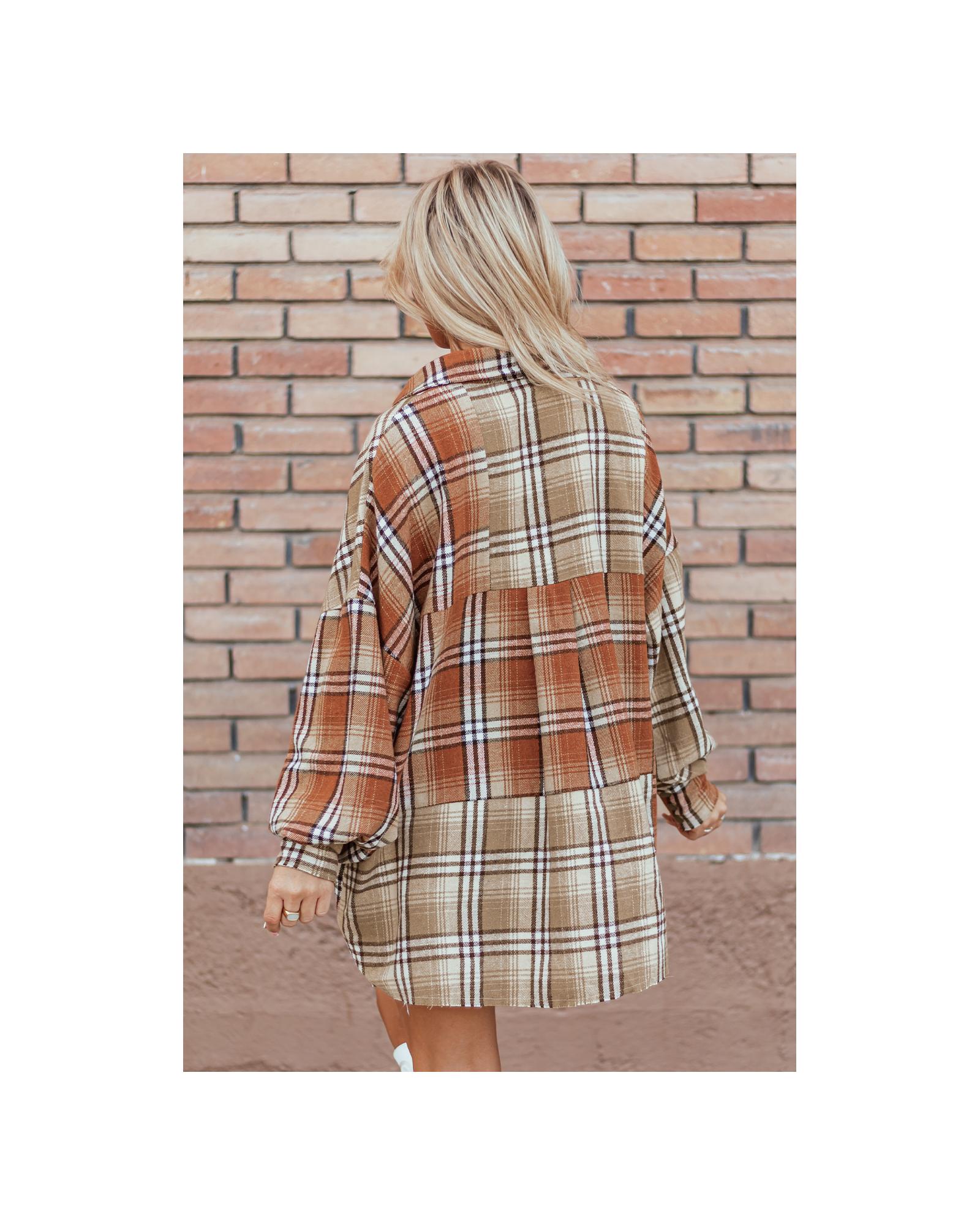 V539-AZEXDC854734-P1622-L-202508311225-00 Khaki Plaid Colorblock Patchwork High Low Shacket - L - Image 1