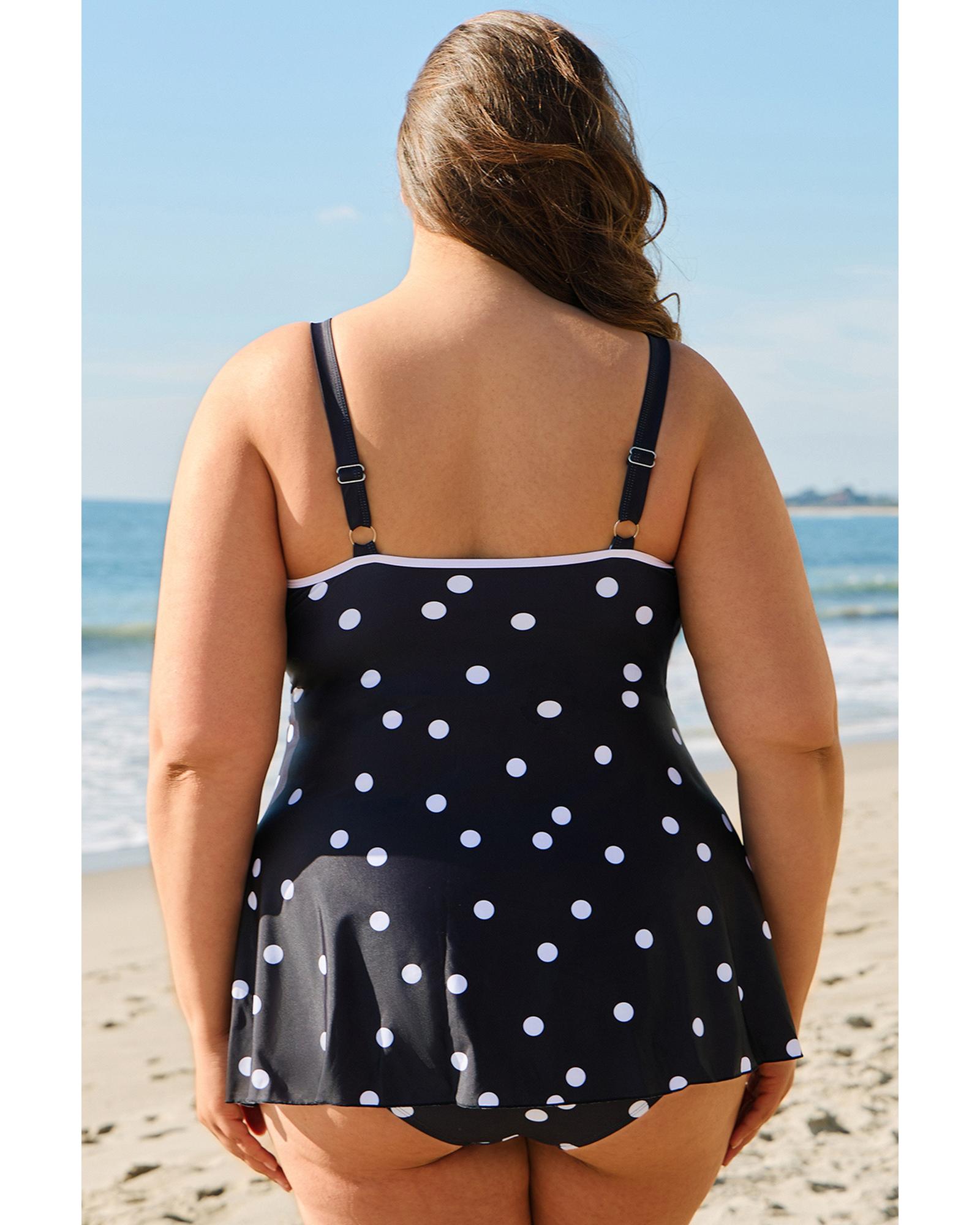 V539-AZEXPL41039-P220-2X-202508301105-00 Black Polka Dot Trim V Neck Plus Size Swim Dress - 2X - Image 1