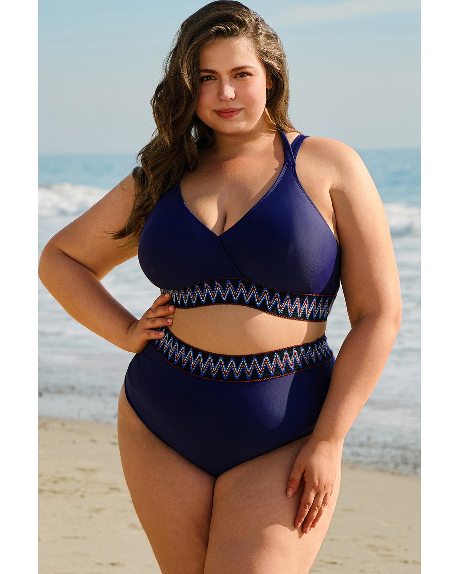 V539-AZEXPL43054-P605-1X-202506152015-00 Navy Blue Embroidered Trim Wrap Tie Knot Plus Size High Waisted Bikini - 1X - Image 1