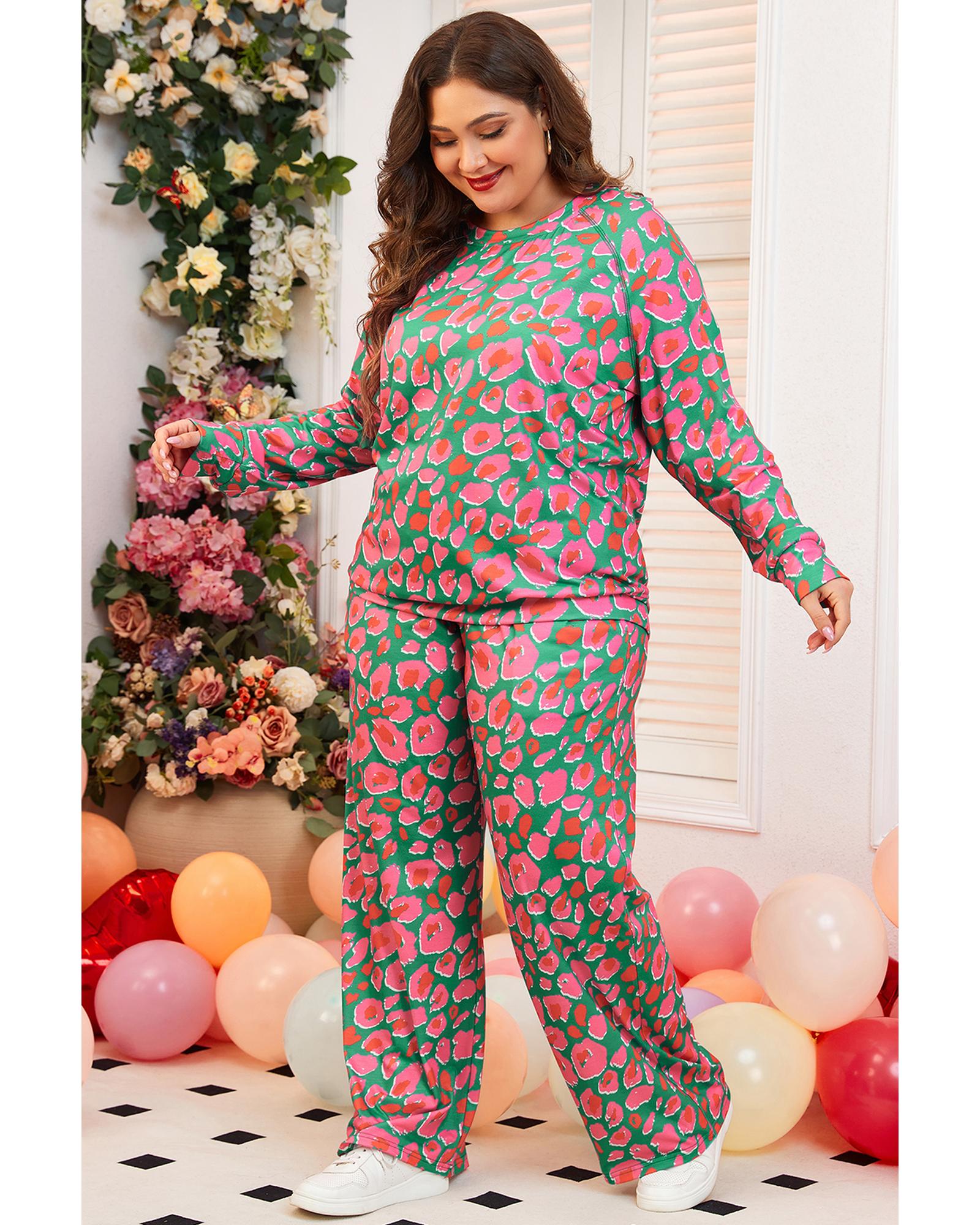 V539-AZEXPL62149-P920-1X-202506152226-00 Green Plus Size Printed Long Sleeve and Pants Lounge Set - 1X - Image 1