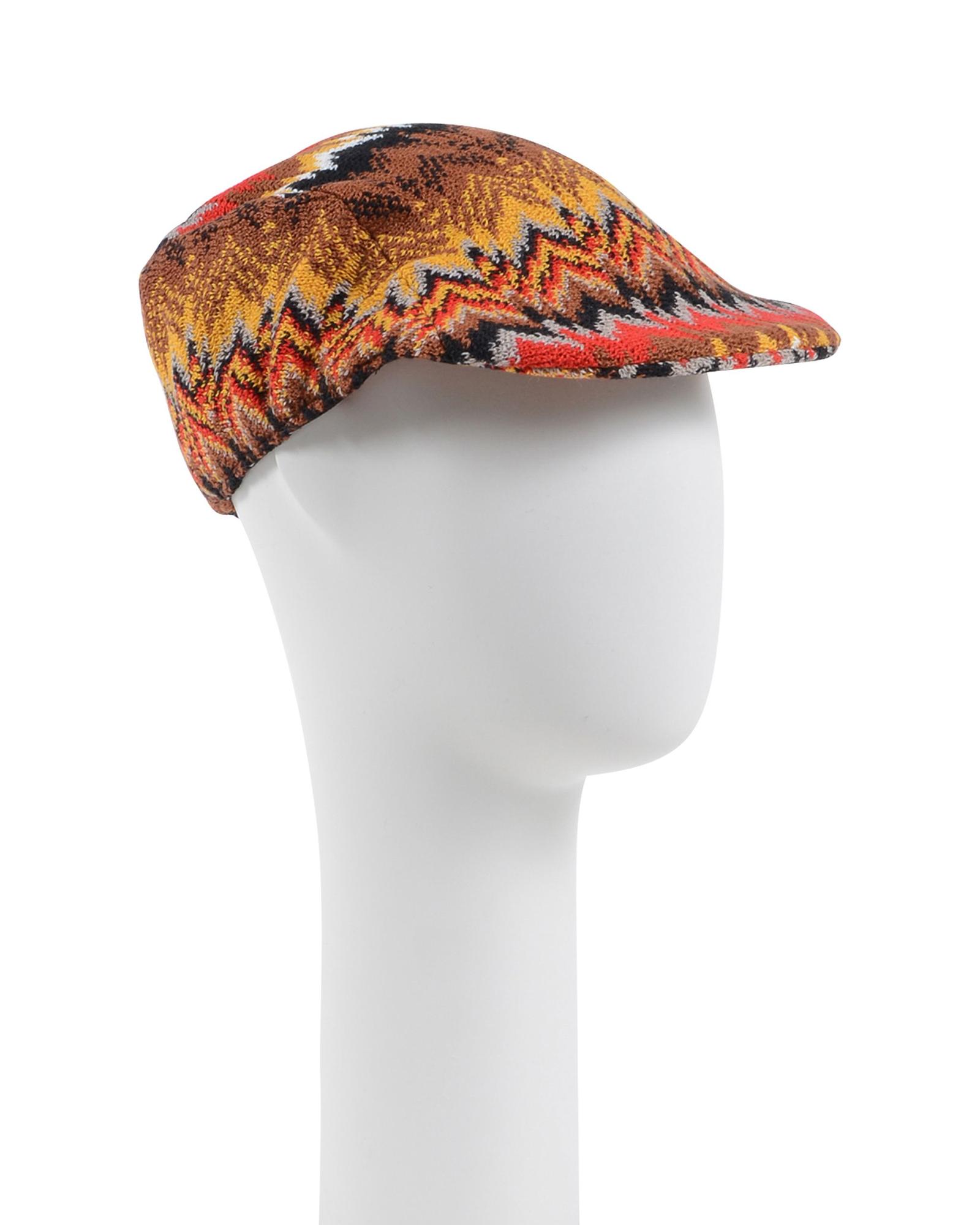 V539-BTB56550-202509011210-00 Knit Hat for Women - M - Image 1