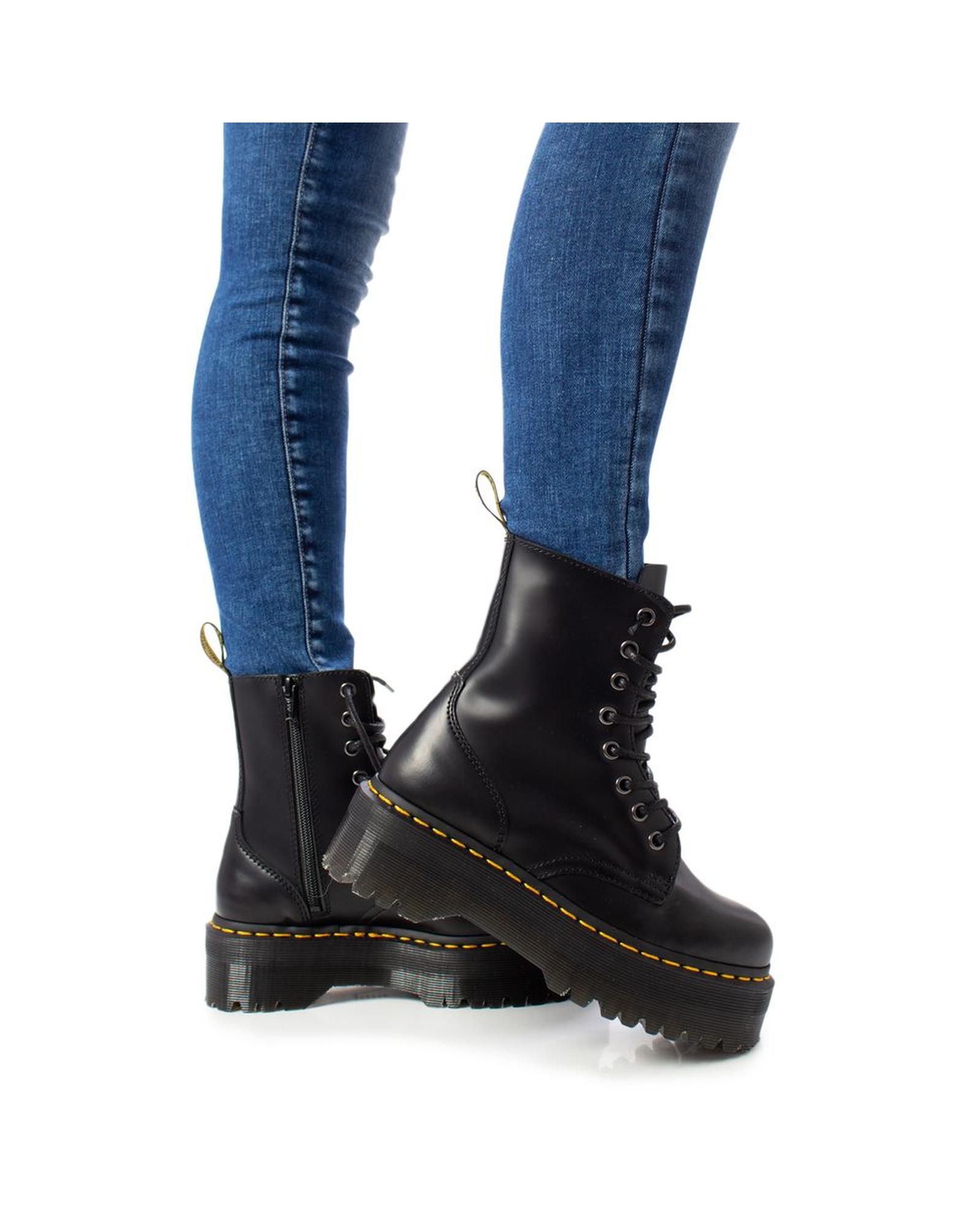 V539-DR-3933400009-EU38US8-202506161925-00 Dr Martens Women's Black Leather Boot - 38 EU - Image 1