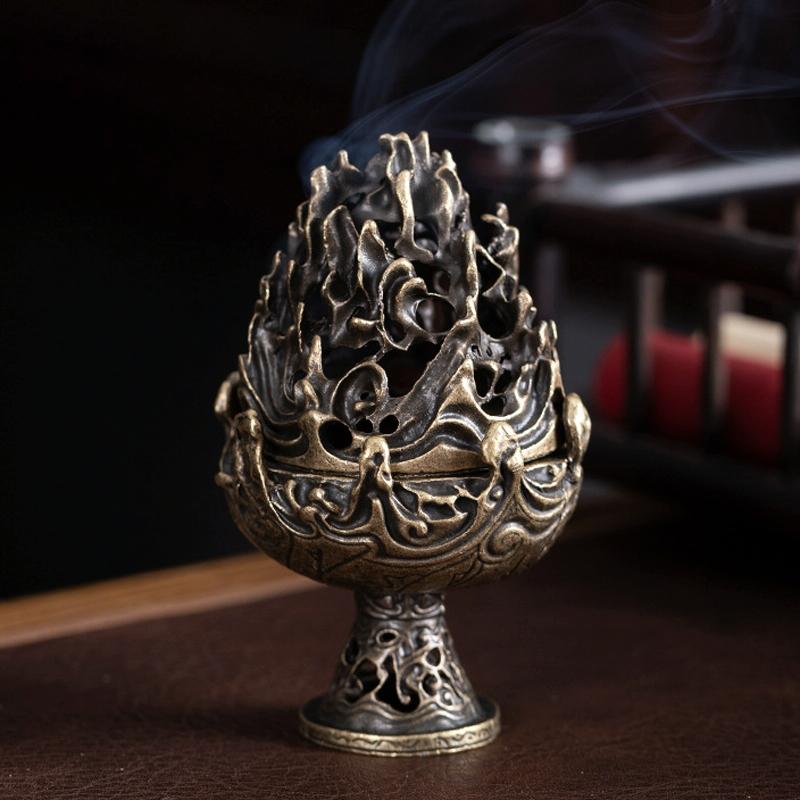 V562-2016492060DBT-202503041701-00 Large Vintage Copper Incense Burner - Bronze Ornament - Image 1