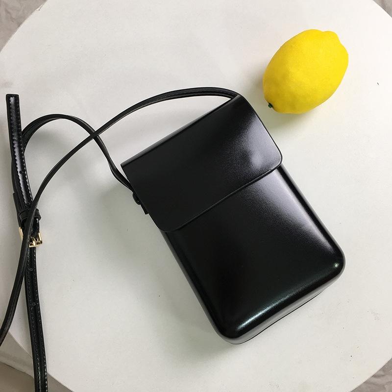 V562-3045303060DBT-202505191615-00 Black Versatile Single Shoulder Crossbody Phone Bag - Image 1