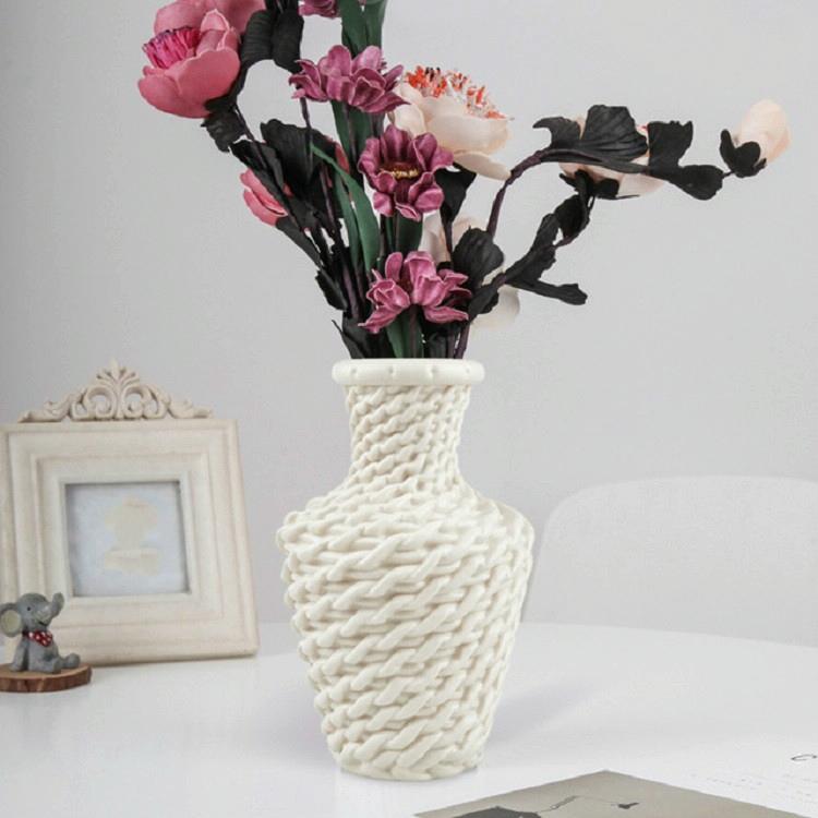 V562-B102394940DBT-202503041635-00 Versatile Plastic Vase for Fresh and Dried Floral Arrangements - Milk White - Image 1