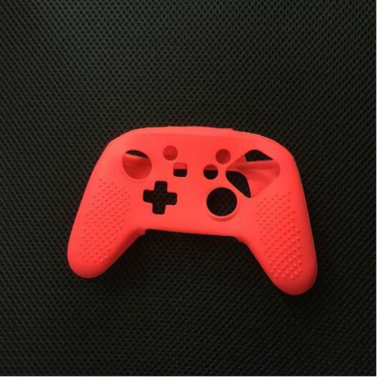 V562-B1065835930DBT-202505201327-00 Pro Controller Silicone Case - Protective - Red - Image 1