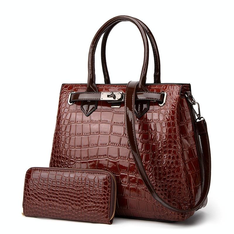 V562-C1042371060DBT-202504251731-00 Large Capacity 2-in-1 Crocodile Patent Leather Shoulder Bag - Brown - Image 1