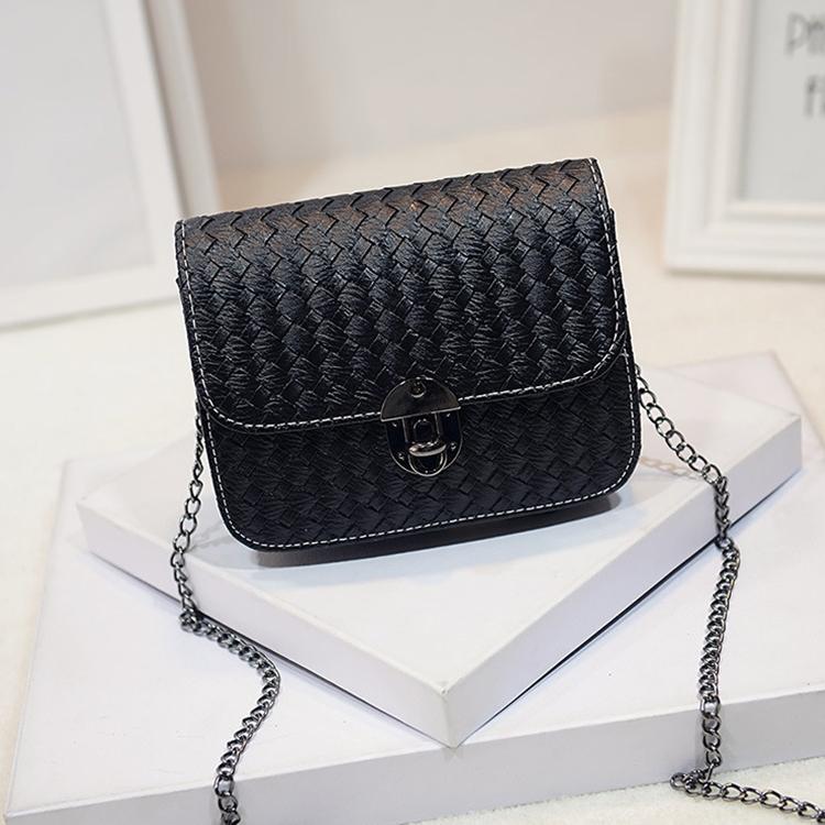 V562-D1012712810DBT-202505191637-00 Black Chain Shoulder Bag For Women Small Square Design - Image 1